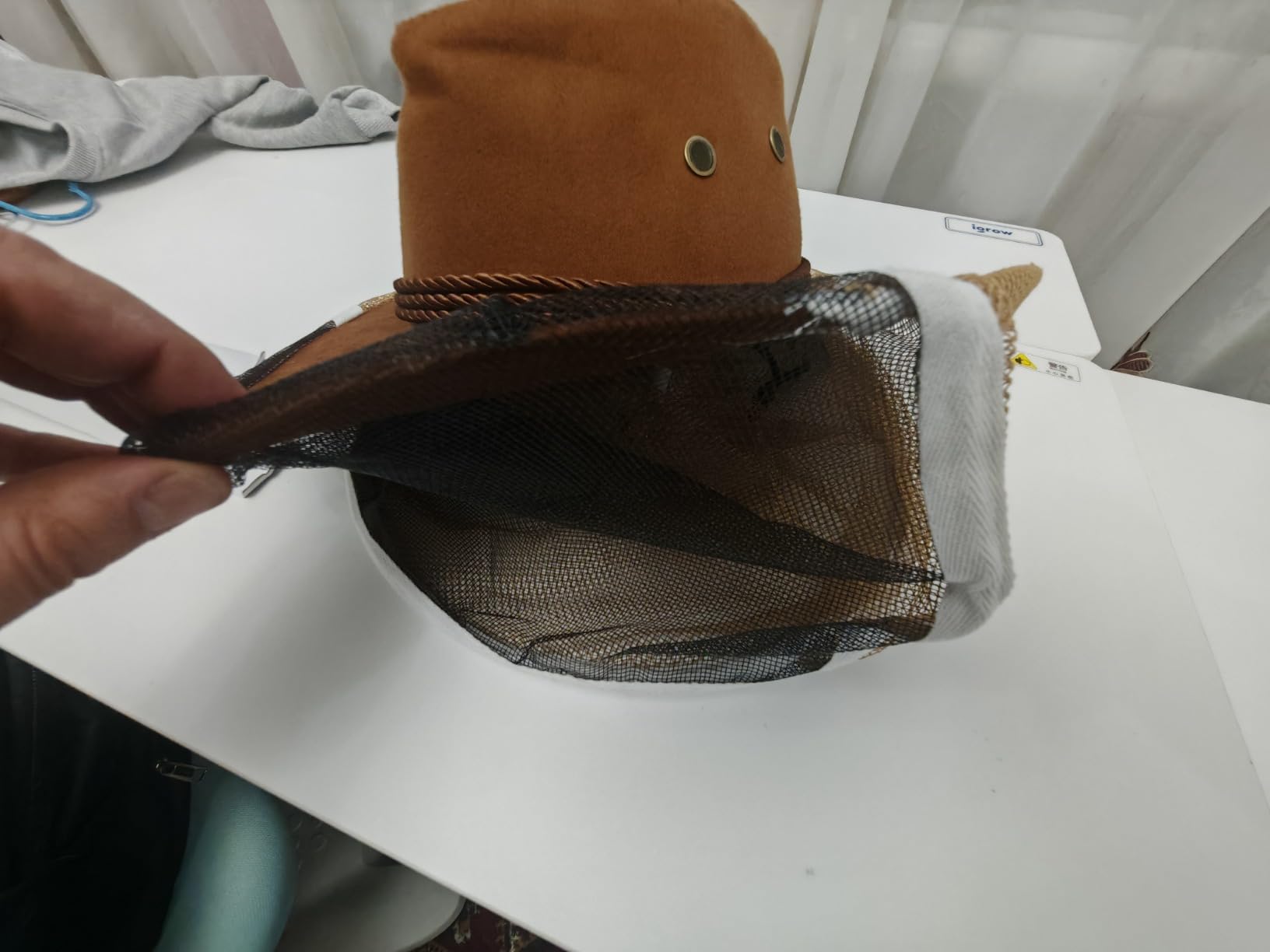AukBeeFun Cowboy Beekeeper Hat with Veil Bee Veil Hat with Visibility Veil Outdoor Professional Beekeeping Protective Gear customer photo 1