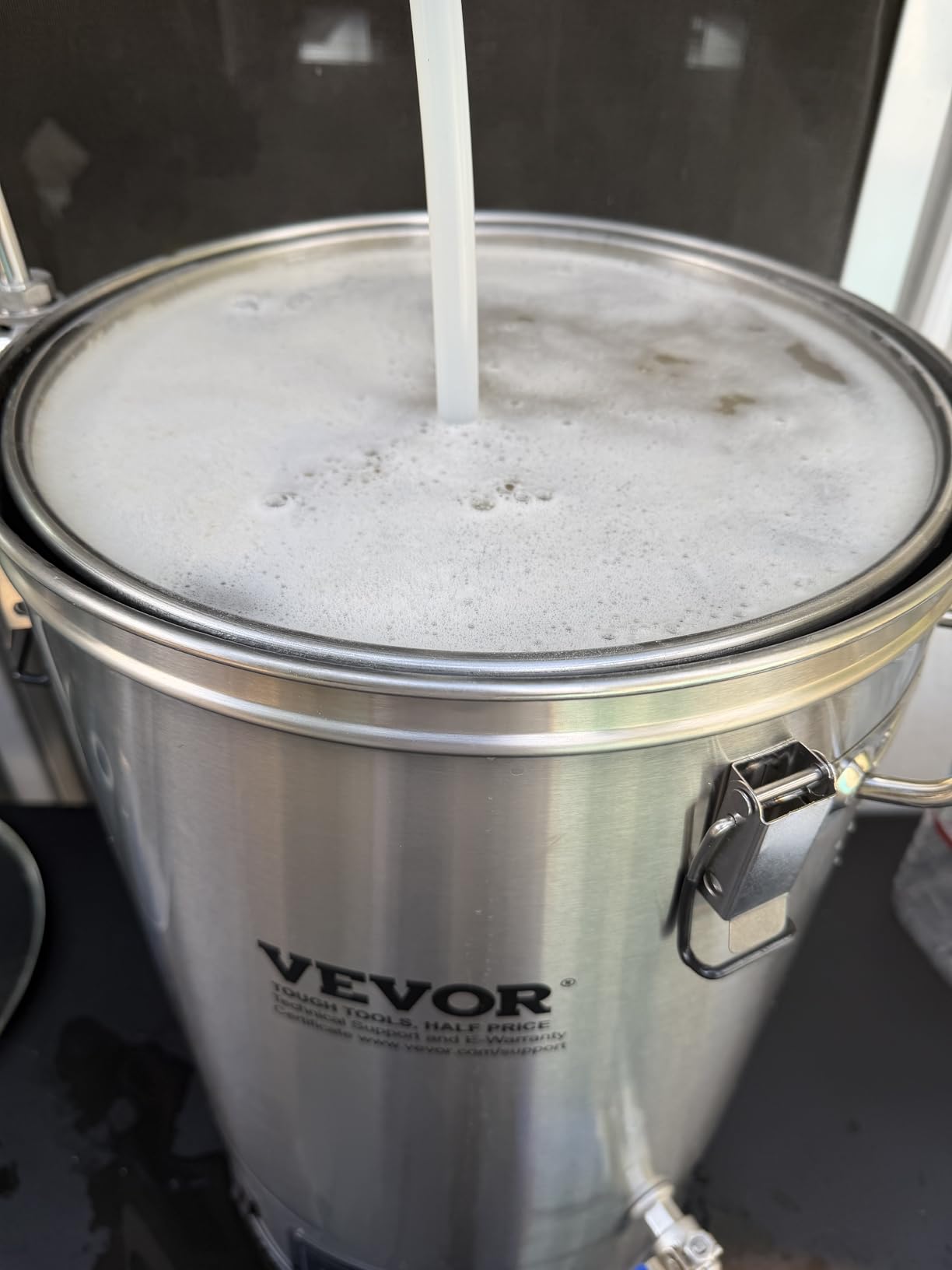 VEVOR Electric Brewing System, 9.2 Gal/35 L Brewing Pot, All-in-One Home Beer Brewer w/Pump, Mash Boil Device w/Panel, Auto/Manual Mode 100-1800W Power 25-100℃ Temp 1-180 min Timer Recipe Memory customer photo 1