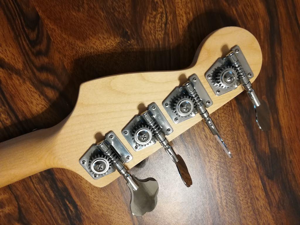 GLARRY Left Hand Full Size Electric Bass Guitar for Beginner 4 String with Cable, Strap, Bag and Accessories (Sunset) customer photo 2