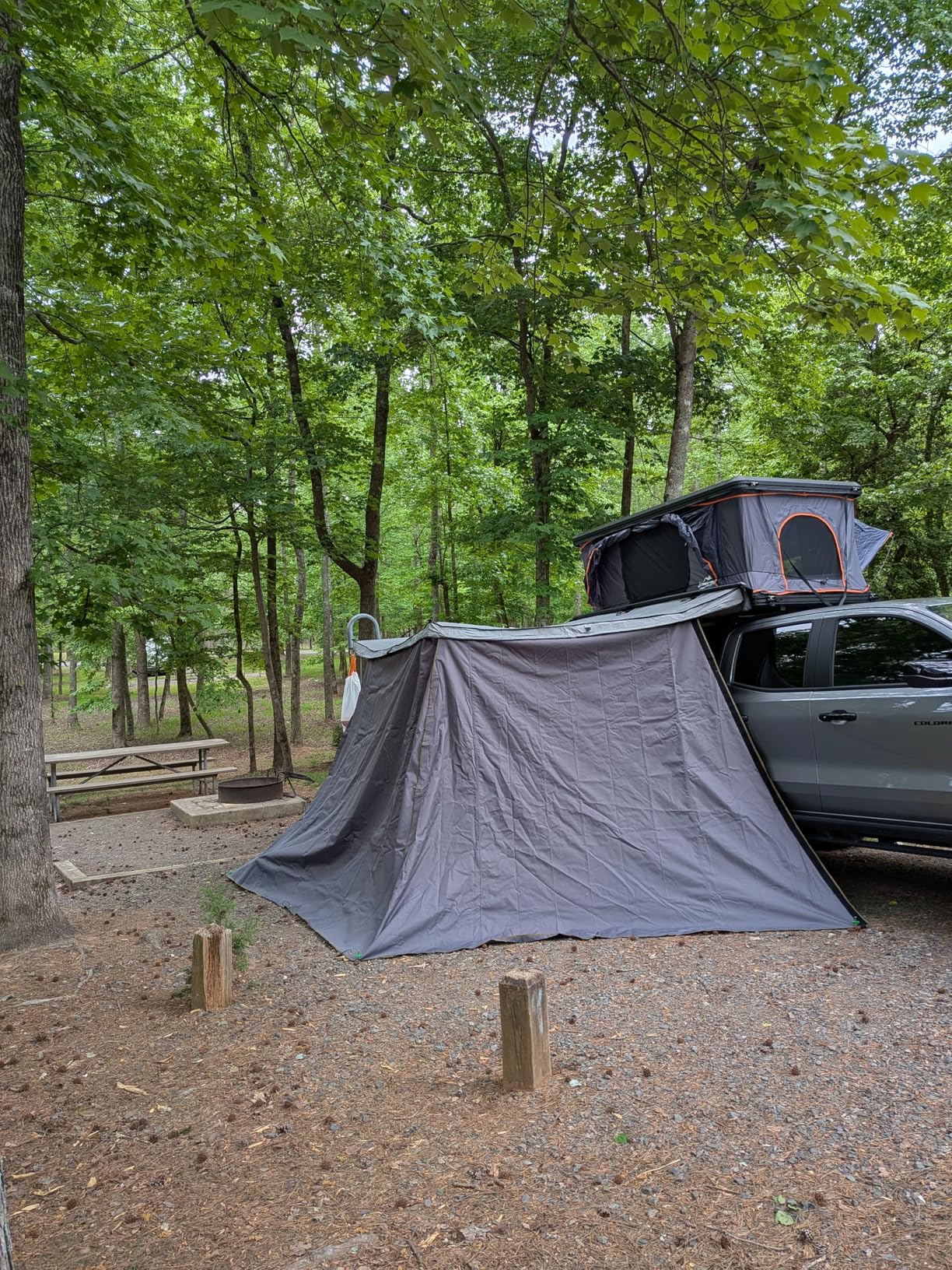 Overland Vehicle Systems 19689909 HD Nomadic 270 LTE Awning Passenger Side | 65 Sq Ft of Coverage | Dark Gray Fabric with Travel Cover Included | Twist and Lock Technology | Weather-Resistant customer photo 1