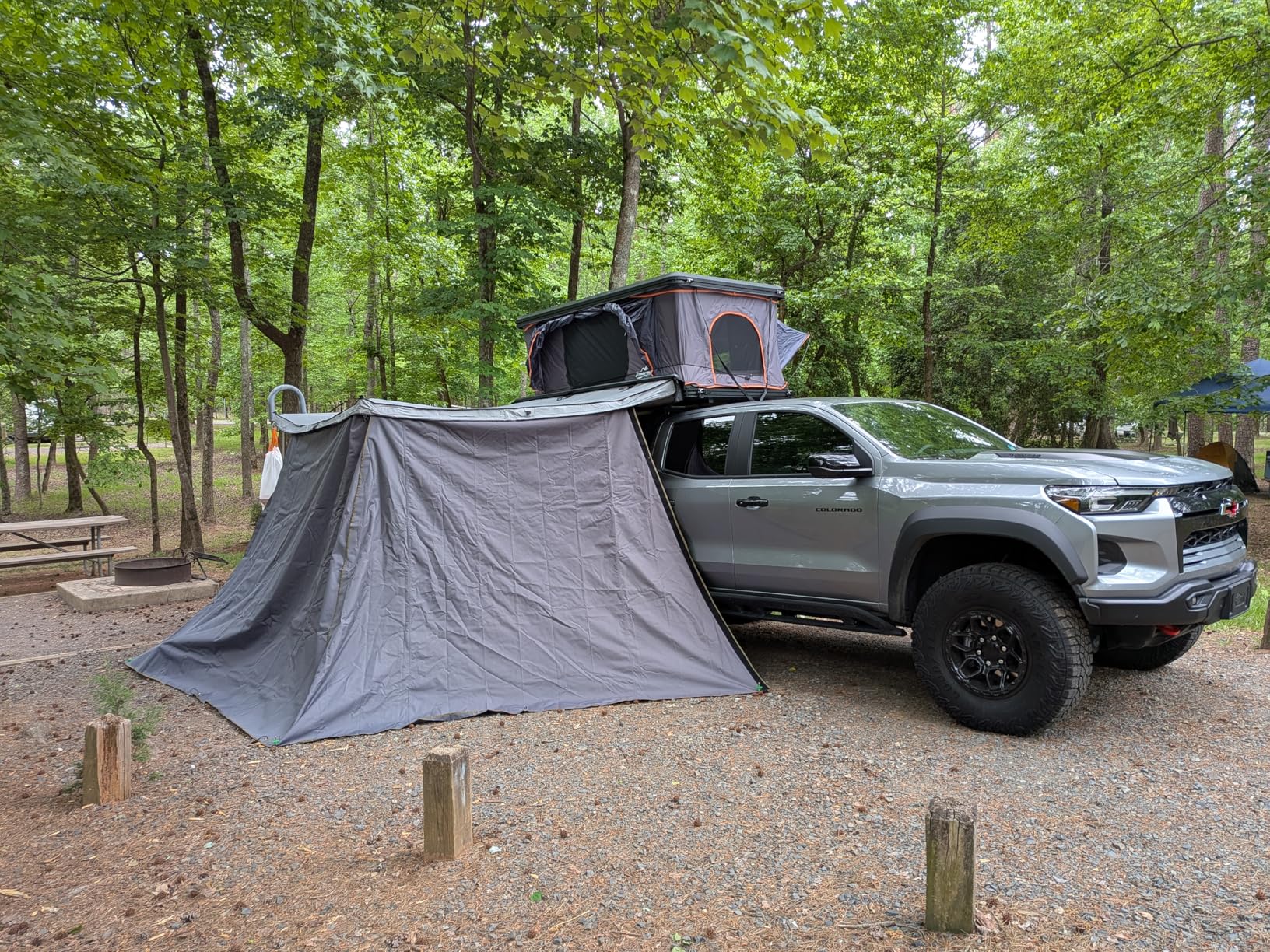 Overland Vehicle Systems 19689909 HD Nomadic 270 LTE Awning Passenger Side | 65 Sq Ft of Coverage | Dark Gray Fabric with Travel Cover Included | Twist and Lock Technology | Weather-Resistant customer photo 2