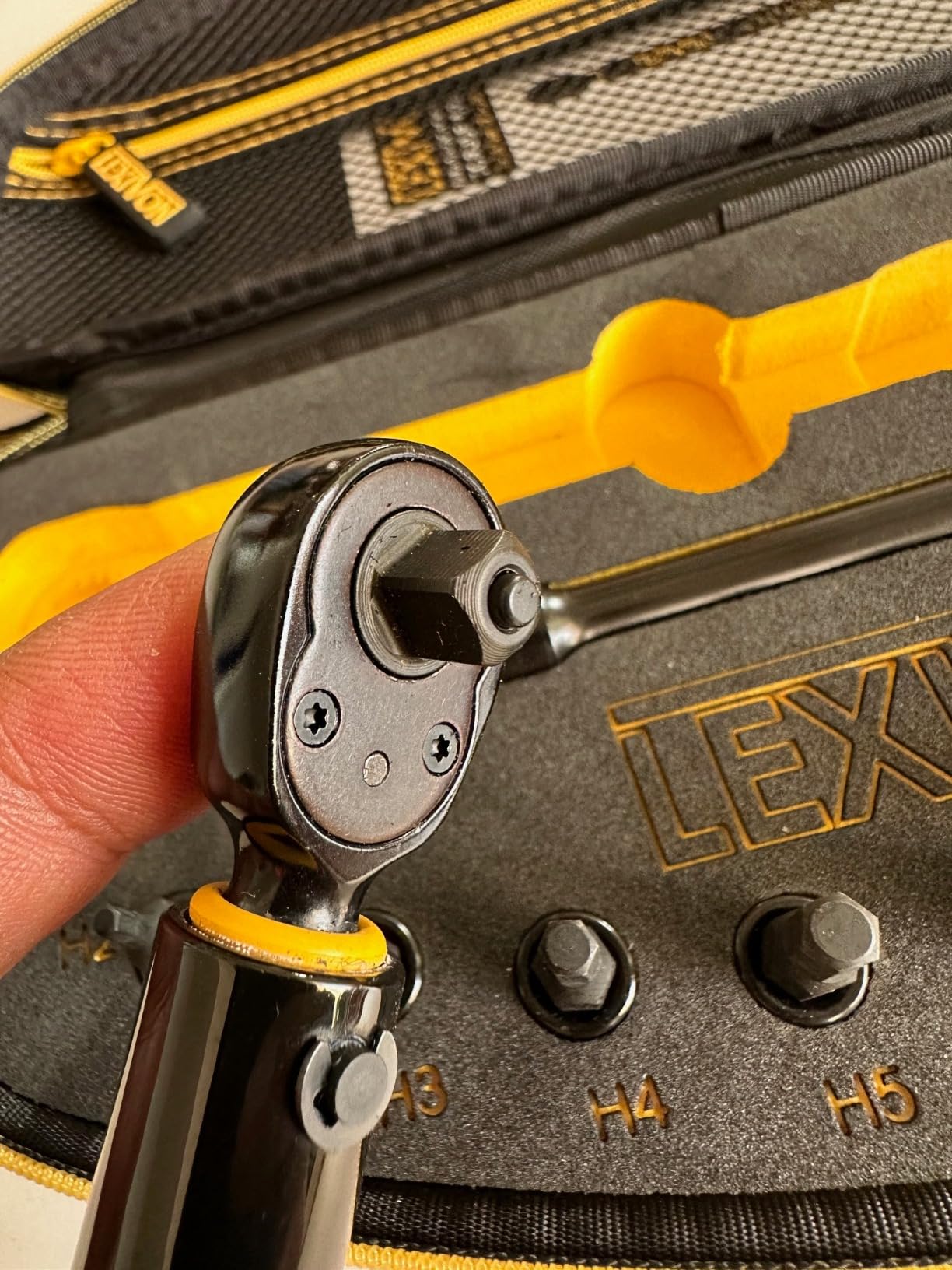 LEXIVON Bike Torque Wrench 1/4-Inch Dr. 15-Piece Kit | 72-Tooth Gear, Dual-Direction Click Type 2~26 Nm / 17.7~230.1 in-lb (LX-191) customer photo 1