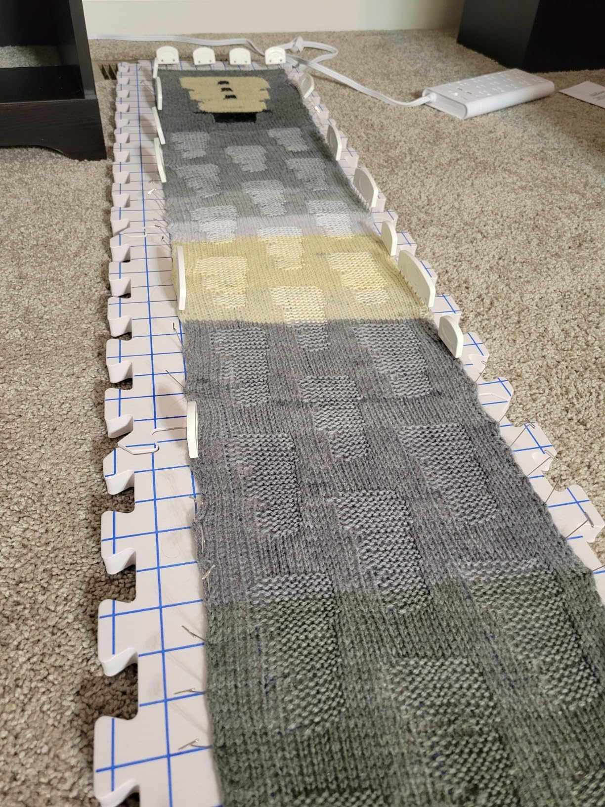 Yrangee Blocking Mats for Knitting & Crochet Project, Extra Thick Blocking Boards with Grids for Needlepoint or Crochet, 9 Pack Knitting Mats with 150 T-Pins and Storage Bag customer photo 2