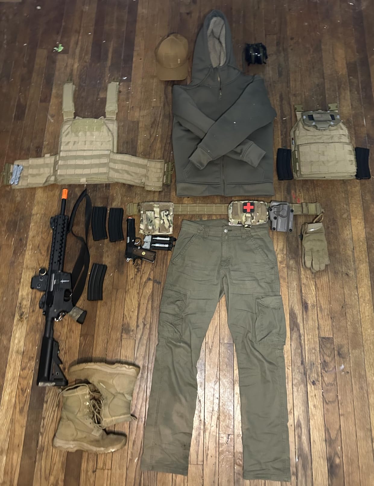 Lancer Tactical Gen 2 Evo Durable Polymer M4 Airsoft Gun AEG w/Grip, Battery, Charger & 1000 Rounds BBS Included customer photo 1