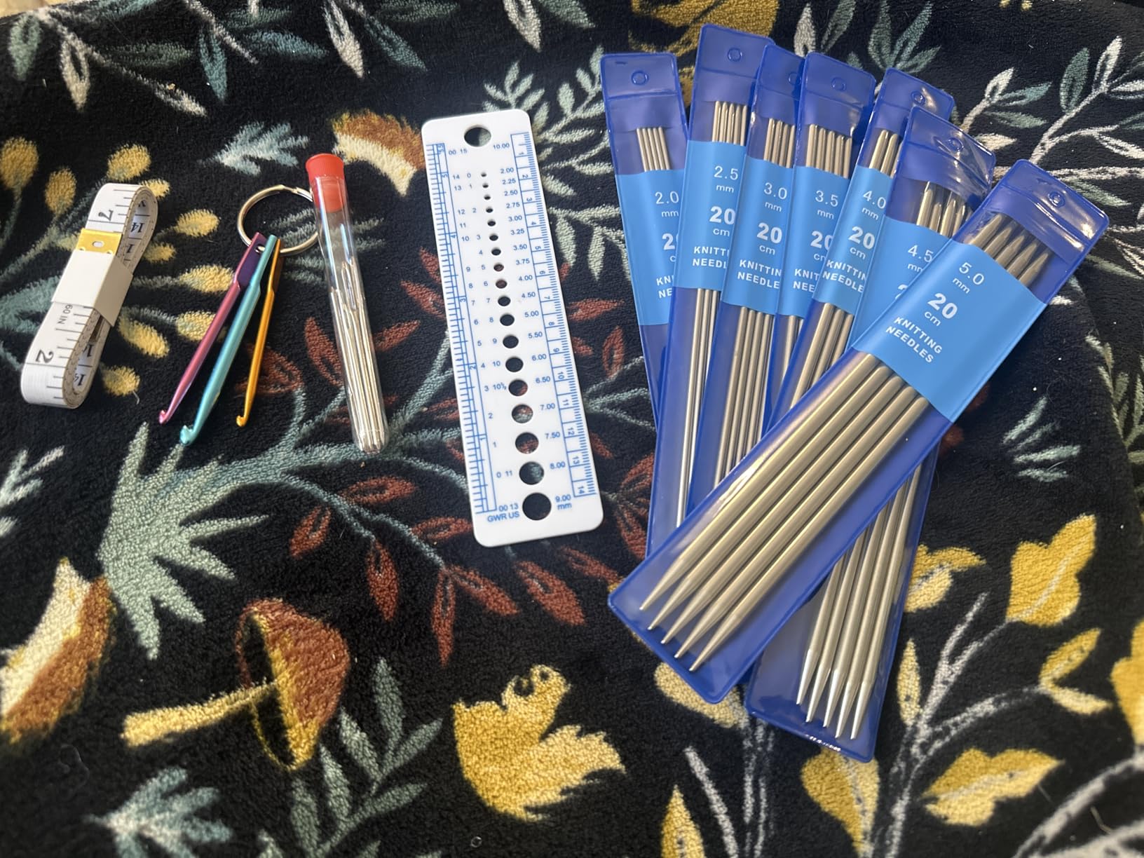 woshilaoDS 35pcs Double Pointed Knitting Needle Sets, 20 cm/7.8 inch Stainless Steel Metal Knitting Needles with Double Ended for Beginner, Sock Knitting Gauge 2 mm/2.5 mm/3 mm/3.5 mm/4 mm/4.5 mm/5 mm customer photo 1