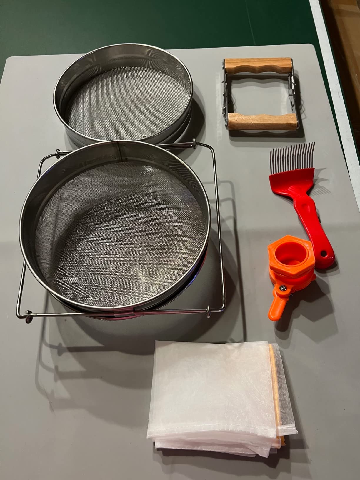MayBee Double Sieve Honey Harvesting Kit for Beekeepers, Beekeeping Starter Kit Set of 5, Double Sieve Honey Strainer Stainless Steel, Frame Grip, Uncapping Fork, Honey Gate, Honey Filter Bag customer photo 1