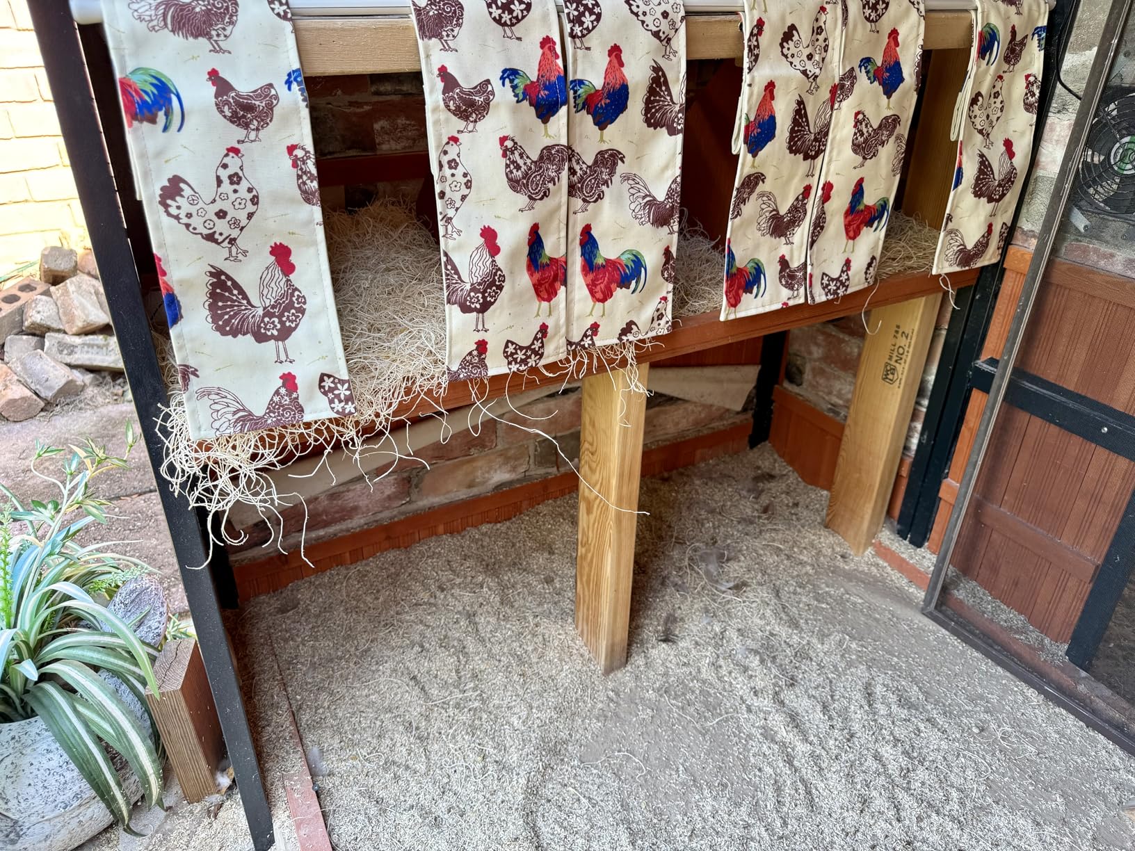3 Chicken Nest Box Curtains with Simple Button for Chicken Breeders Nesting Boxes Coop Gifts Size 19