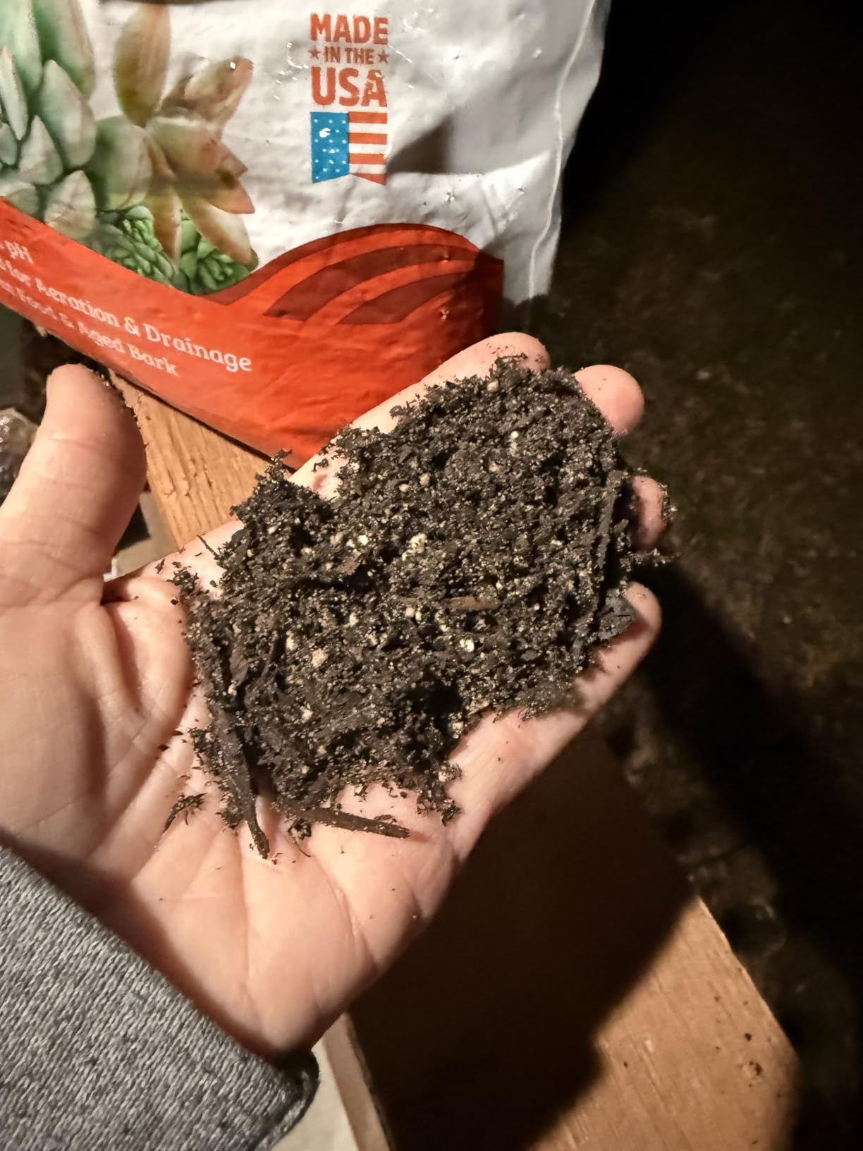 Back to the Roots 100% Organic Succulent & Cacti Mix (6 Quart) | Made in the USA | Premium Nutrition for Indoor and Outdoor Plants customer photo 2