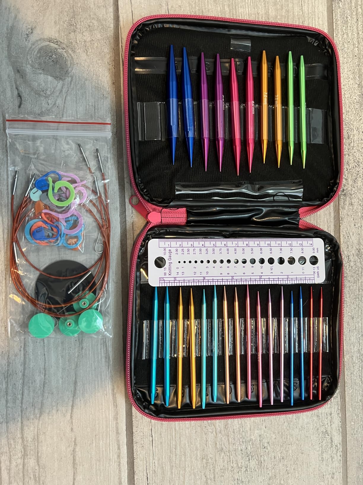 Weabetfu 60pcs Interchangeable Circular Knitting Needles Set with Case 13 Pairs of Aluminum Circular Knitting Needle (2.75mm-10mm) customer photo 2