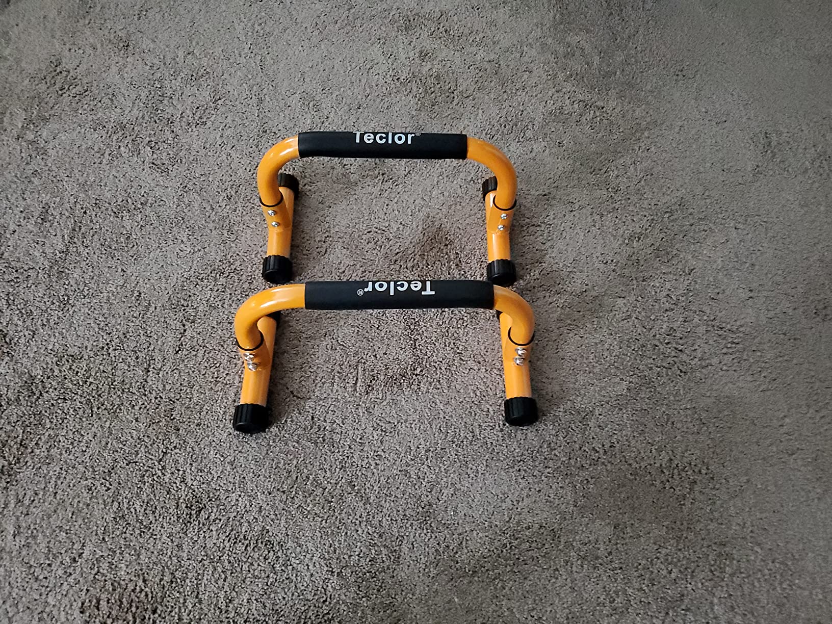 Teclor Push Up Bar, Parallettes Bars For L-sit & Dip, Heavy-Duty No Wobbling Parallel Bars Stand For Handstands, Full Planche, Calisthenics, 9.5in High Workout Stands customer photo 1