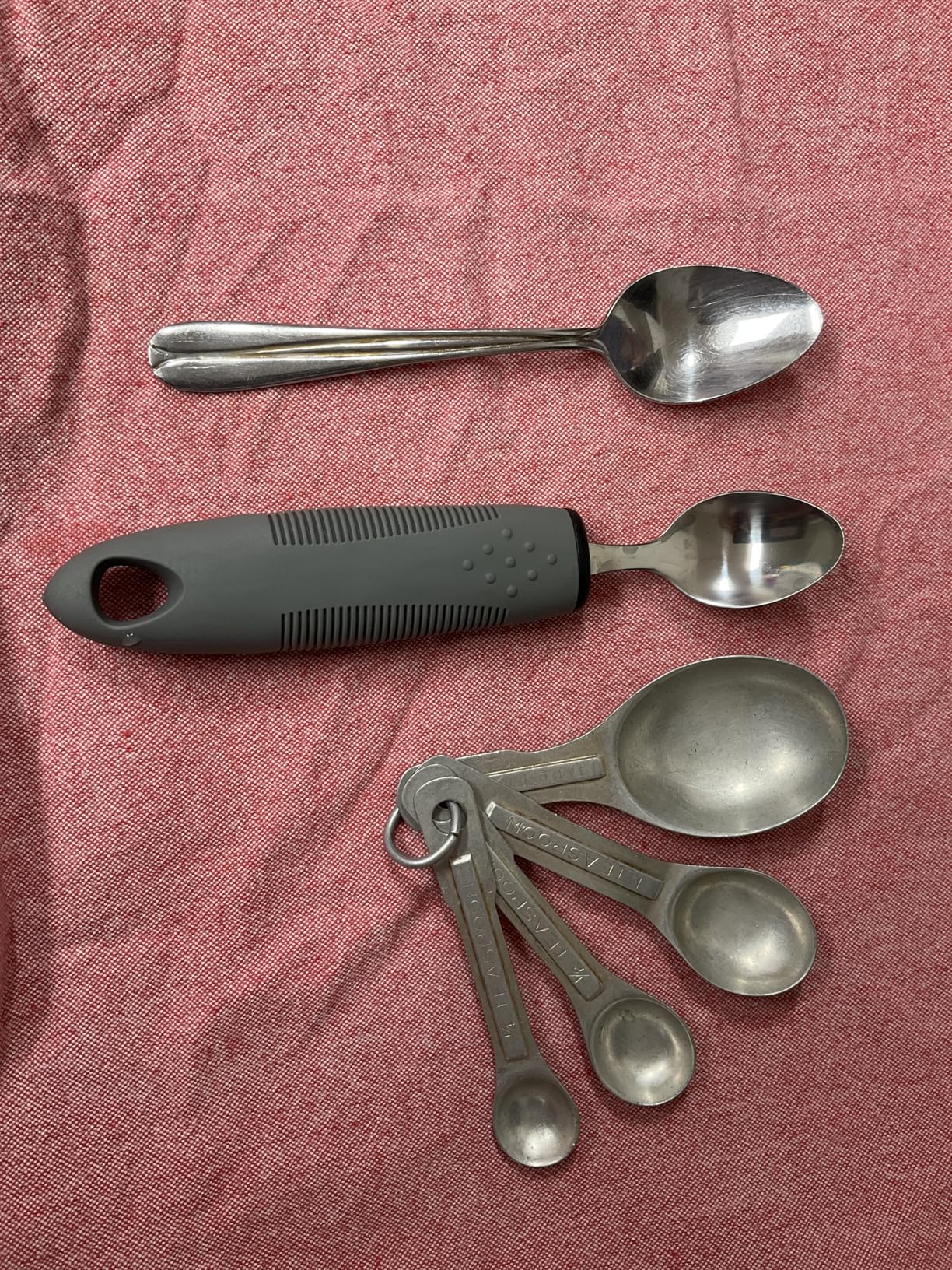 Nourislif Adaptive Utensils 4pcs For Hand Tremors, Elderly, Arthritis, Parkinsons-Built Up Utensils For Adults 2.5oz Each, Silverware Set With Handle, Flatware Cutlery Set For Seniors customer photo 2
