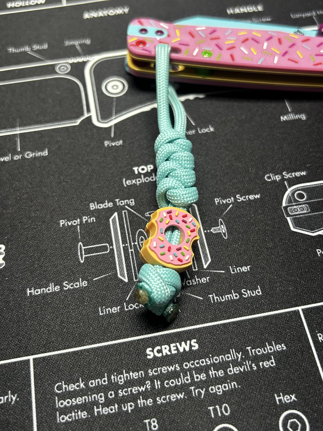 TECEUM Reflective Paracord Rope 1000ft/200ft/100ft/50ft - 40+ Colors - Glow in The Dark - para Cord - Utility Rope for Survival, Hunting & Camping Gear customer photo 2