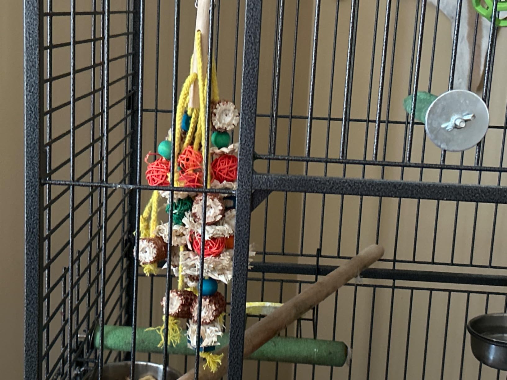 lovyoCoCo Parrot Toys Bird Toys Natural Corn Cob Bird chew Toys for Small and Medium-Sized Macaws,African Grey,Cockatoos,Amazon Parrots,Parakeet,Cockatiel,Sun Conure, Lovebird with Wooden Blocks customer photo 2