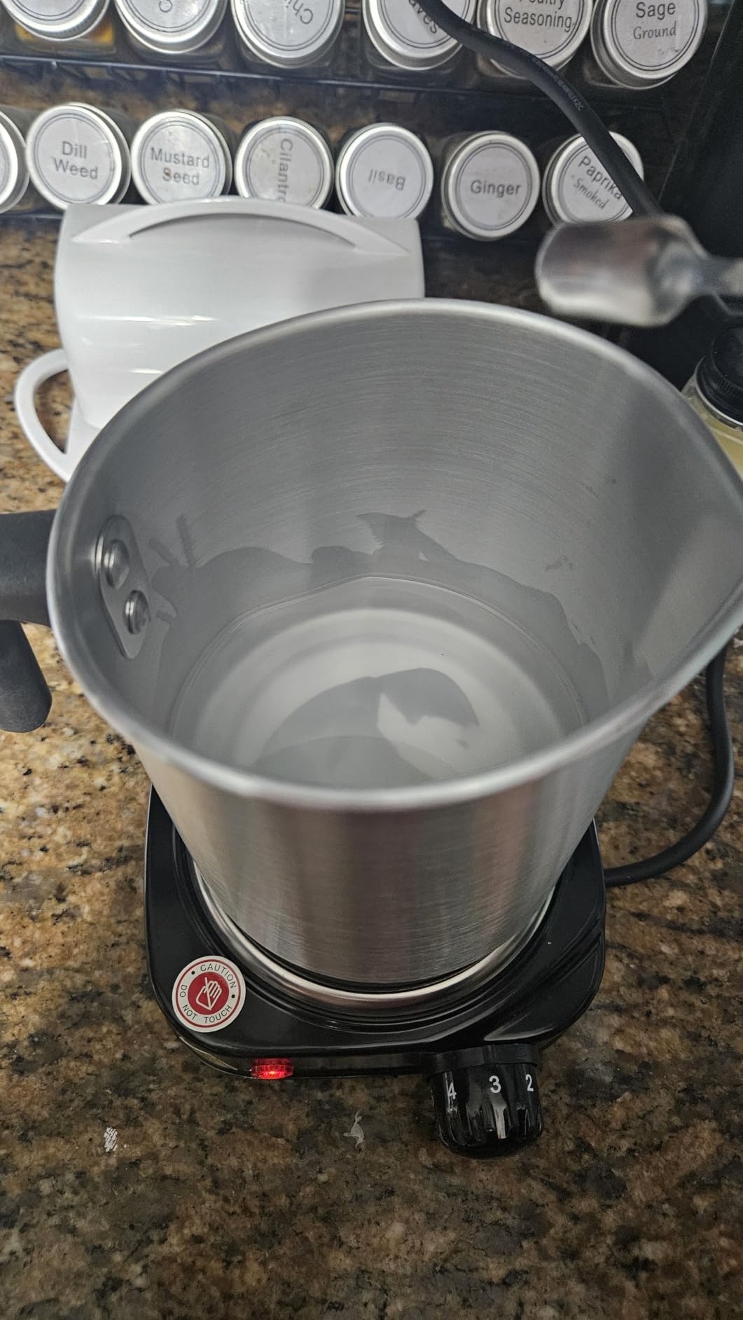 Aroparc Candle Making Pouring Pot, 1200ml / 40 oz Double Boiler Wax Melting Pot, 2lb Pouring Pitcher for Candle Making with Spoon, Wick Centering Device, Heat Resistant Mat customer photo 1