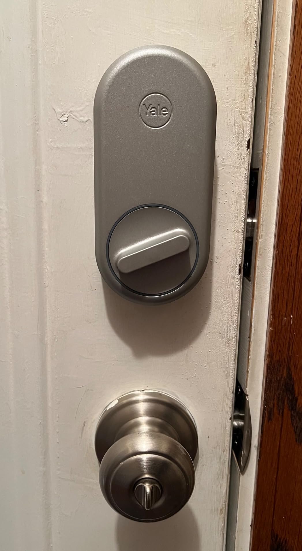 Yale Approach Smart Wi-Fi Deadbolt Retrofit Smart Lock, Unlimited Virtual Keys, App Remote Control, Keyless Entry - Silver customer photo 2
