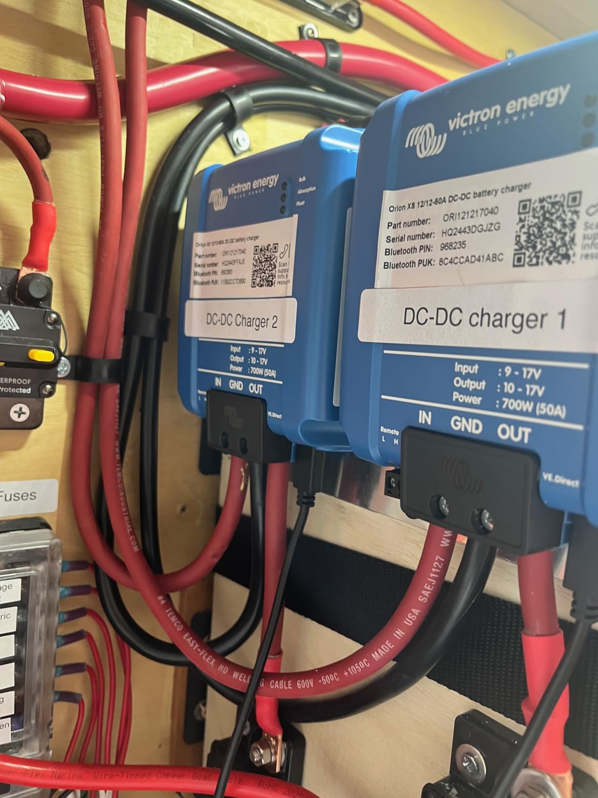 Victron Energy Orion-XS Smart DC to DC Charger (Bluetooth) - Fully Configurable - Battery Charger for Dual Battery Systems - IP65 Dust & Waterproof - 12/12-Volt 50 amp 700-Watt customer photo 2