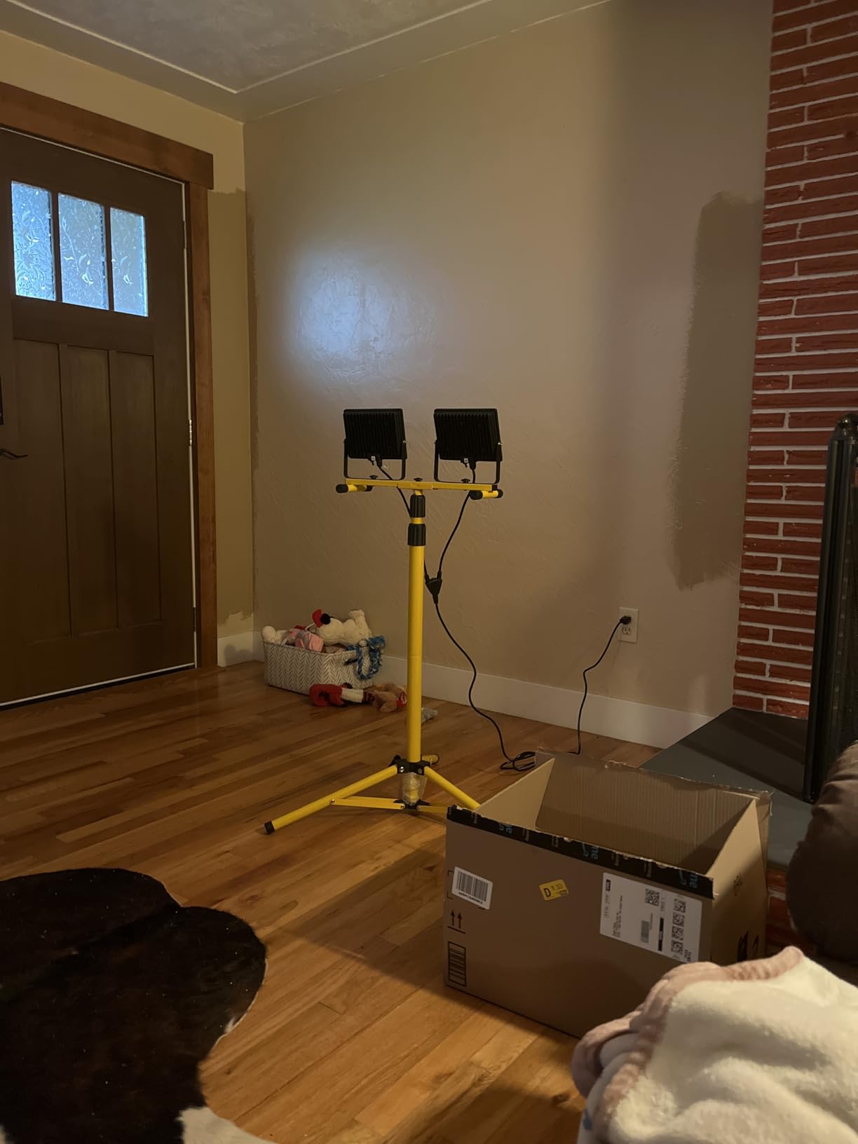 LED Work Lights with Stand, 14000 Lumen, 2-Head Adjustable Work Light, Waterproof Foldable Tripod, 6,500 Kelvin, Extended Cord for Outdoor & Indoor Job Sites, Workshops, Construction, Garage Lighting customer photo 2