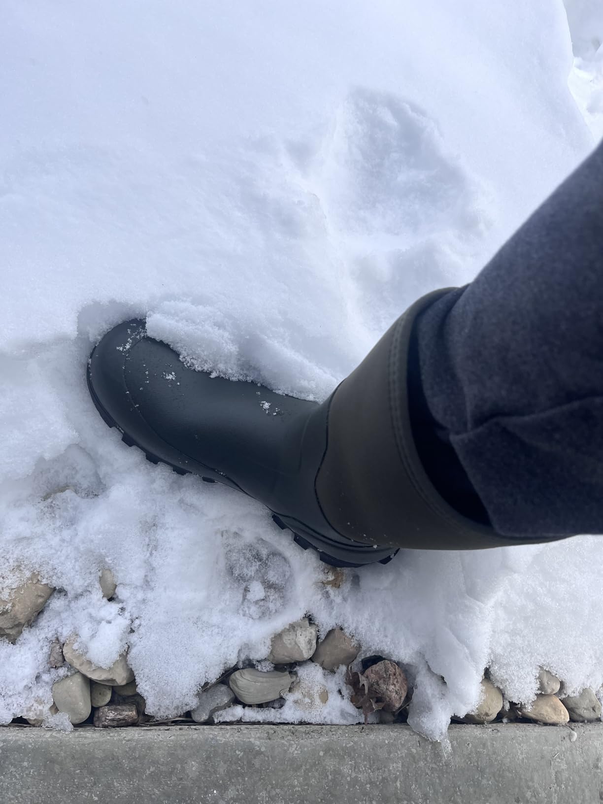 Men's Mid Calf Rubber Work Boots Waterproof Rain Boot Insulated Mud Boots with Comfortable Sports Soles customer photo 1