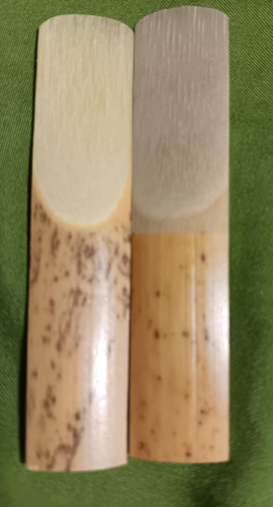 EASTROCK Traditional Alto Saxophone Reeds 2.0/2.5/3.0 Professional Alto Sax Reeds for Saxophone Beginner and Saxophonist Strength 2.0-10 Pack customer photo 2