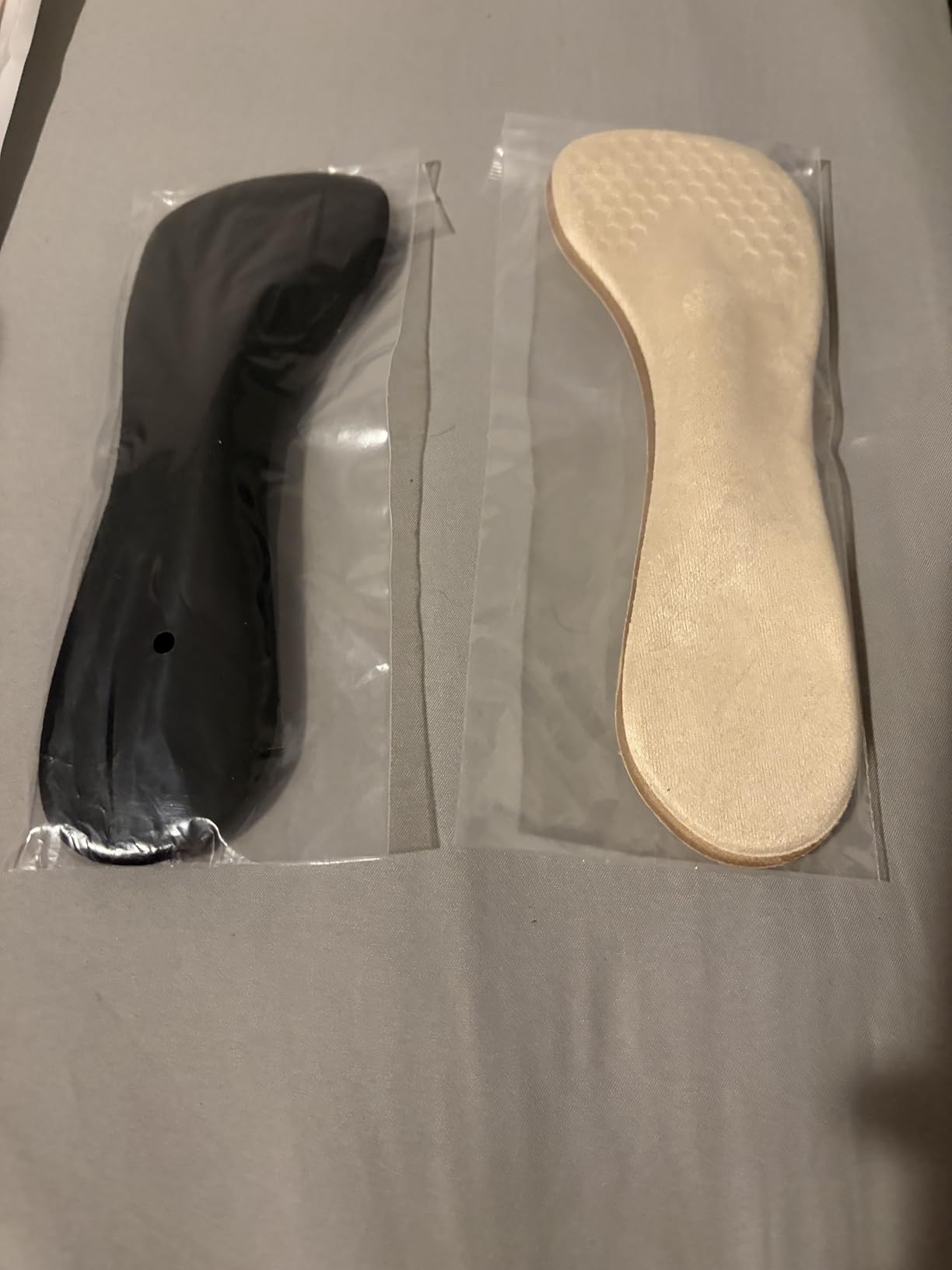 3/4 High Heel Cushion Insoles, Self-Adhesive Arch Support Inserts for Flat Feet and Arch Pain Relief, Gel Shoe Inserts for Sandal, Flats and High Heels (2 Pairs, Beige+Black, Women's 5-8.5) customer photo 1