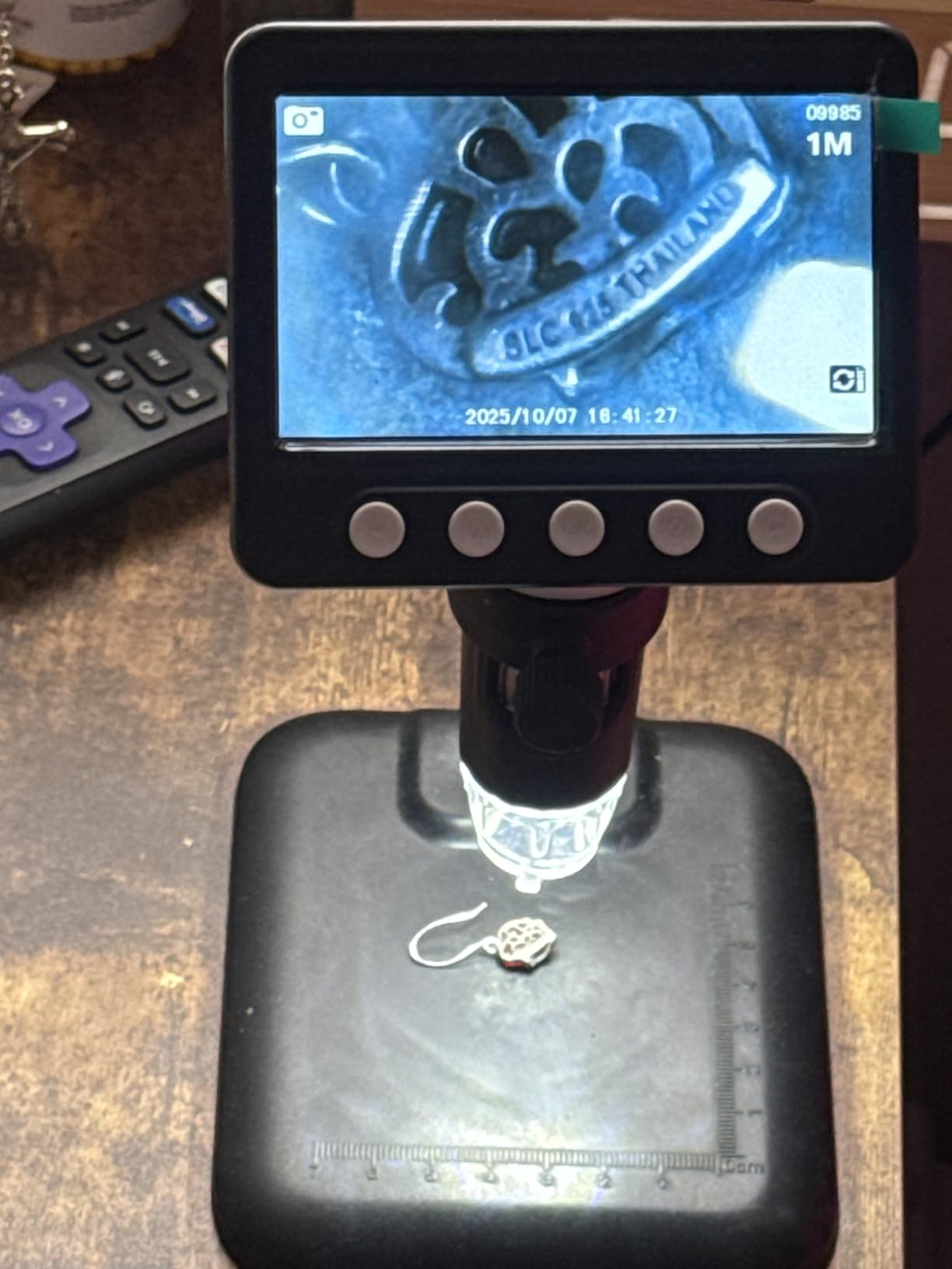 WKR LCD Digital Microscope - 1000X with Long Battery customer photo 1