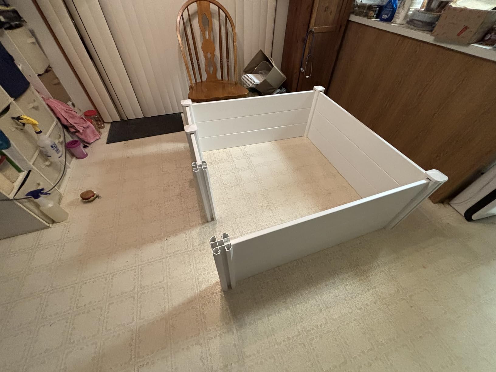 Whelping Box for Large Breed Dogs, PVC Puppy Playpen, Waterproof & Rustproof Whelping Pen, 48x48x18 in, White customer photo 2