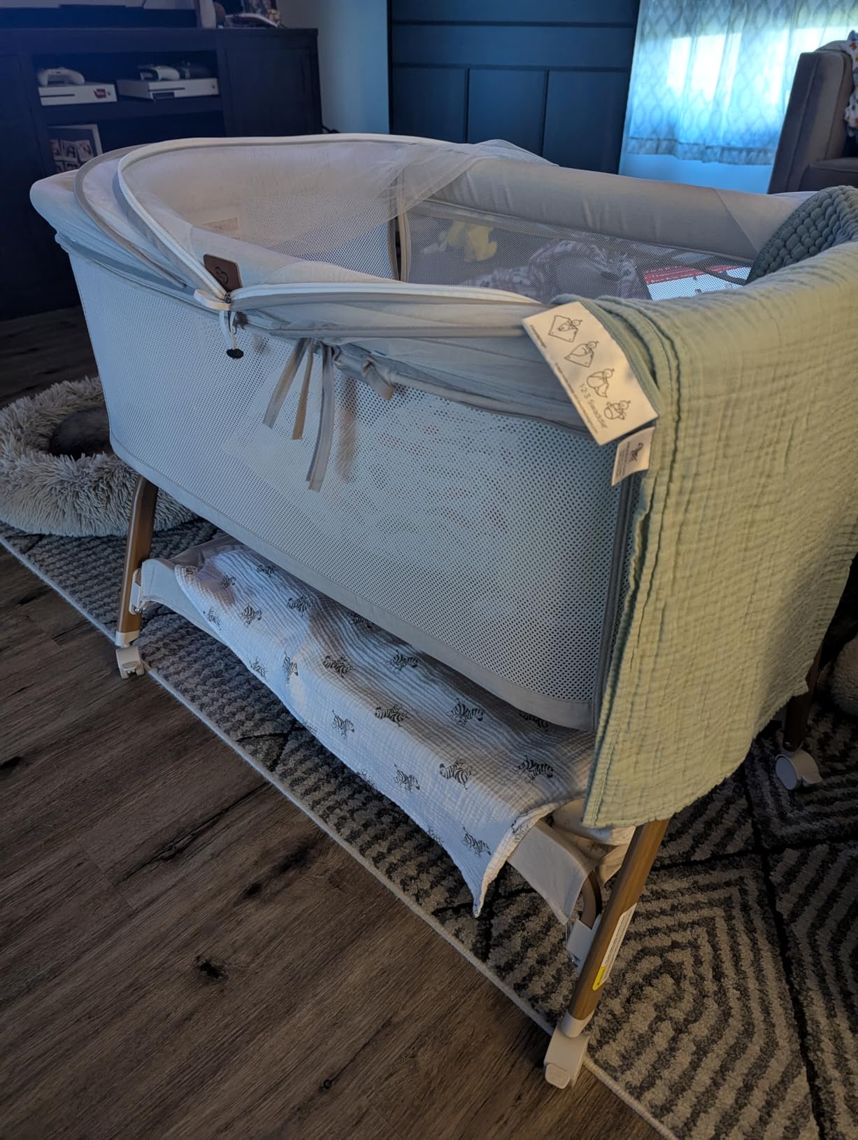 Baby Bassinet Bedside Crib, 3-in-1 Baby Bassinet Bedside Sleeper with Mattress and Soft, Breathable Sheet, Full-Mesh Sides, 6-Height Adjustable, Stable and Secure Crib for Newborns customer photo 1