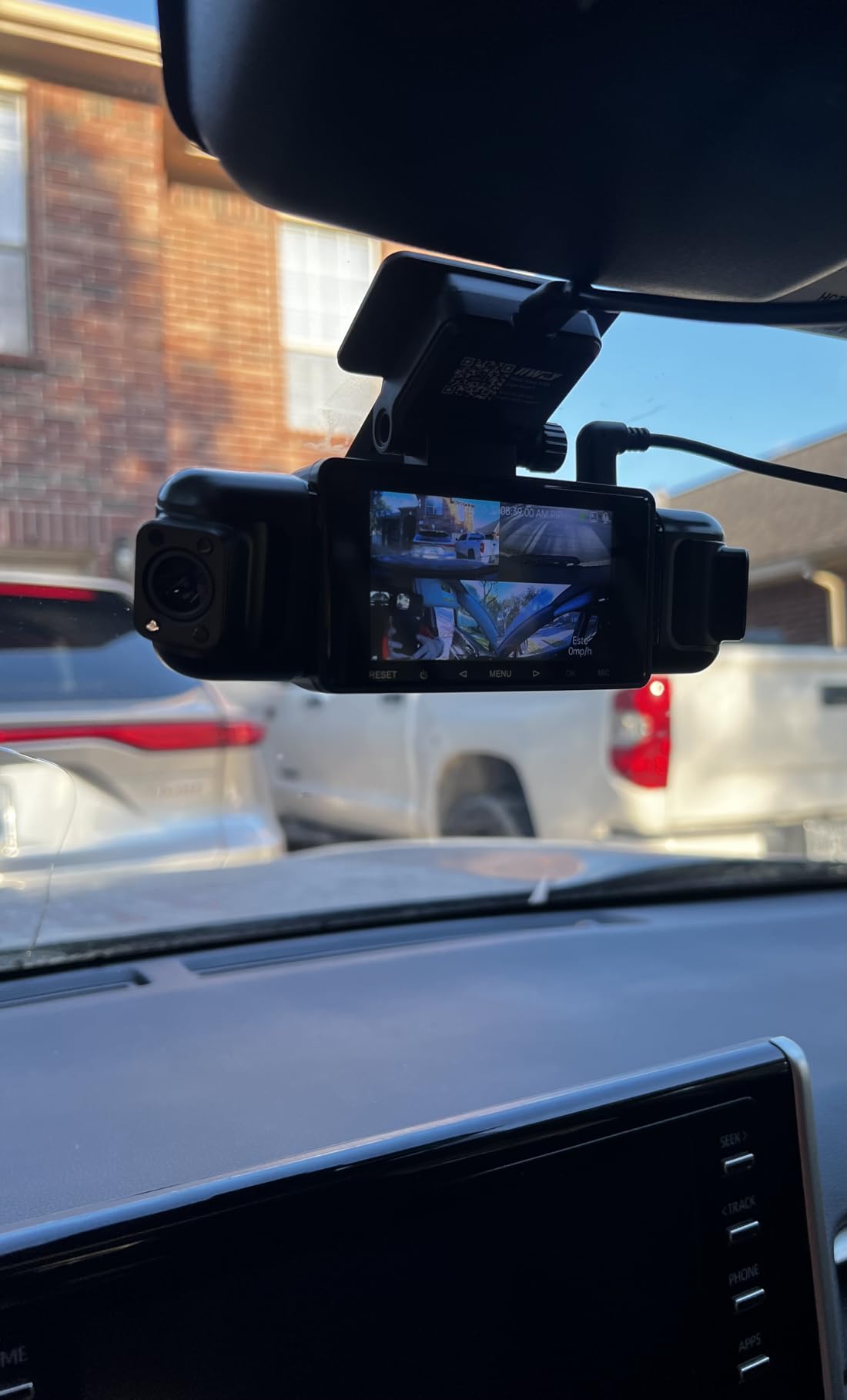 IIWEY N5 4 Channel Dash Cam 360° View, 1080P Front and Rear Inside, Left Right Dash Camera for Cars, 8 IR Lamps Night Vision, 5G WiFi & APP Control, G-Sensor, Parking Mode, with a Free 128GB SD Card customer photo 2