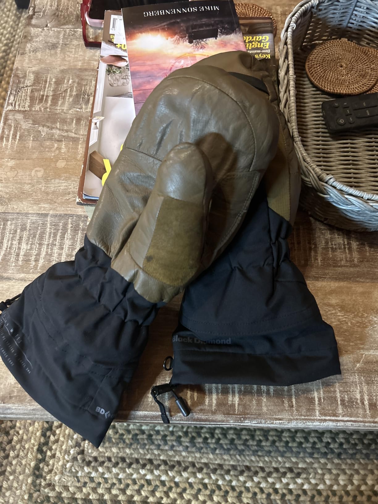 BLACK DIAMOND Men's Mercury Ski/Snow Mitts | BD.Dry Waterproof Insert | Primaloft Gold Fleece Lining | Removable Liner Mittens customer photo 1