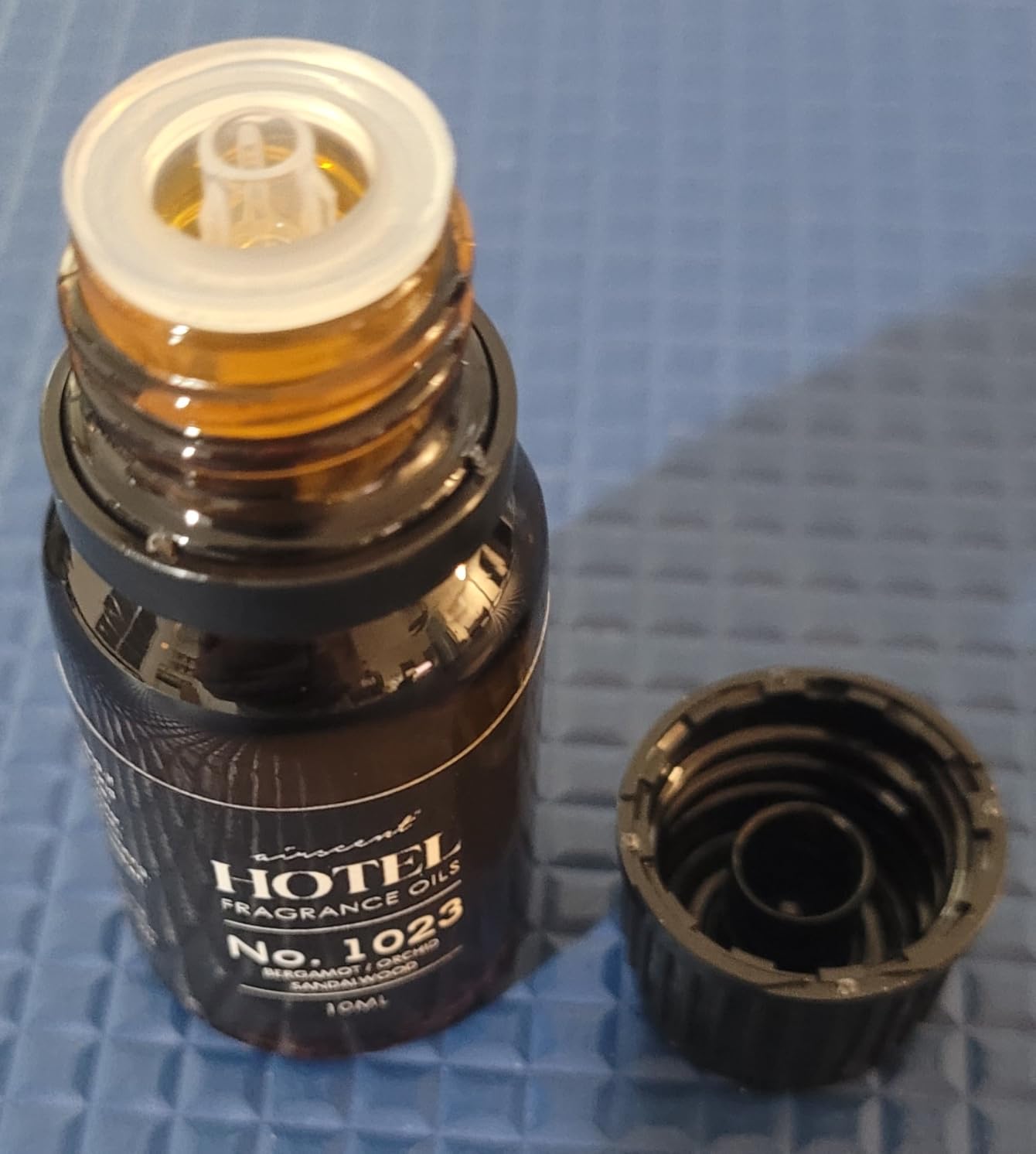 AirScent Hotel Diffuser Oil No. 1023 Inspired by The Baccarat Hotel Scent - Love Affair Fragrance Oil for Diffusers and Crafting customer photo 1