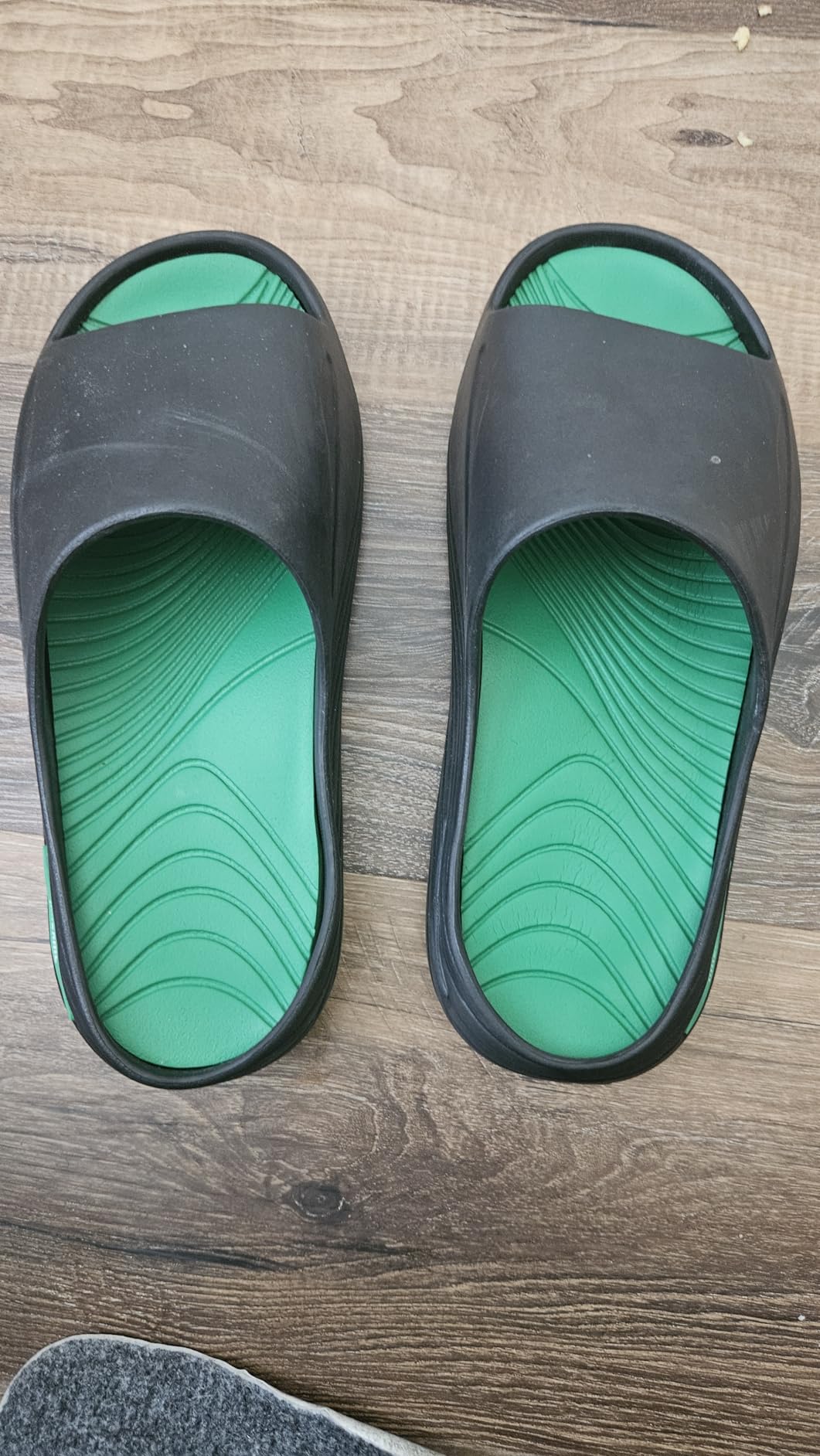 Mens Recovery Slides - Orthotic Arch Support Sandals for Plantar Fasciitis, Comfortable Cushioned Sport Slides with Open Toe, Reduces Foot & Joint Stress customer photo 1