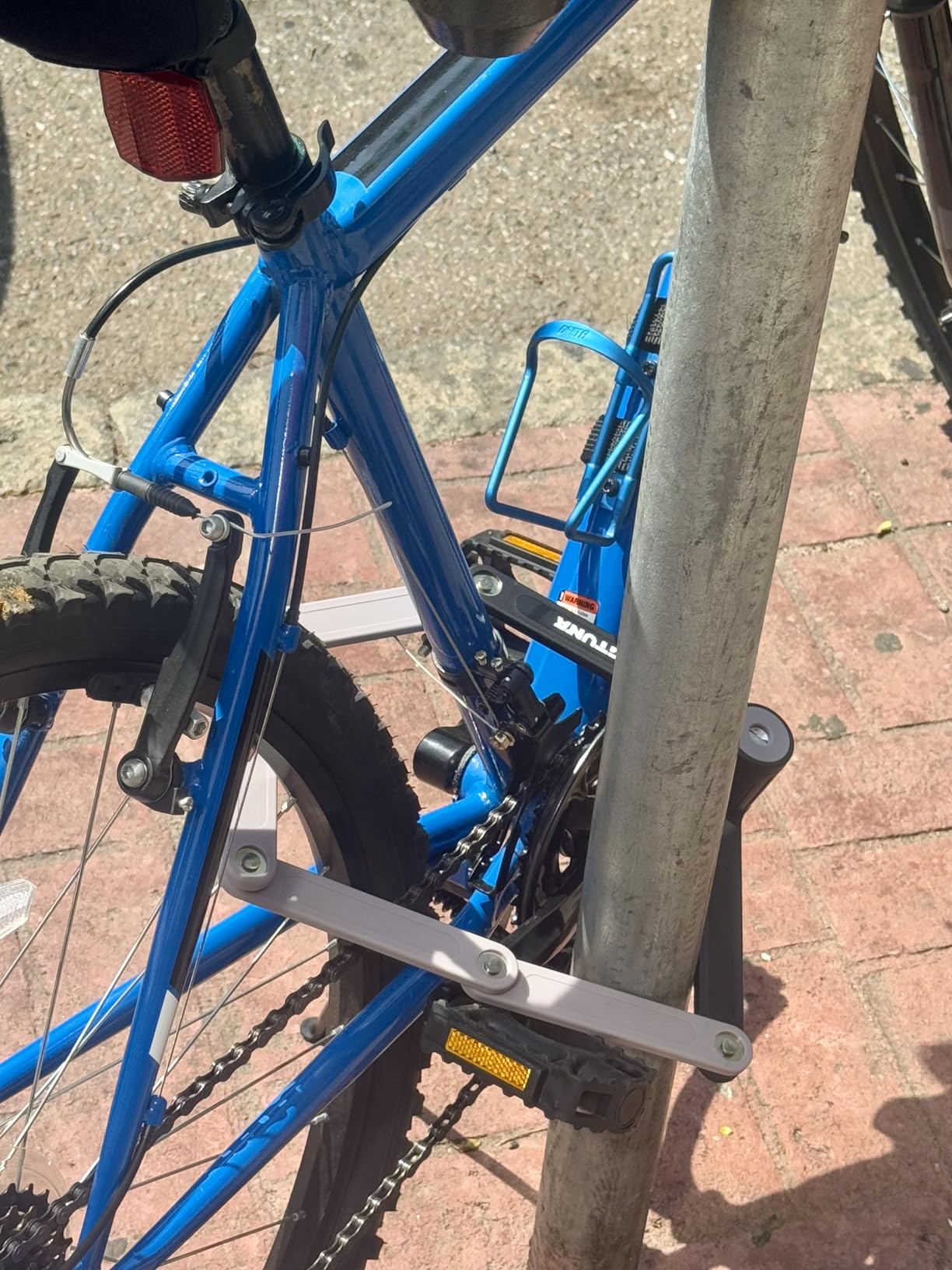 SIGTUNA Folding Bike Lock - Hardened Steel 8mm Fold-Up Heavy Duty Bike Lock with Easy Mounting, Secure Lock and Anti-Scratch Coating - Easily Keep Bike Secure and Paintwork Undamaged - Bicycle Lock customer photo 1