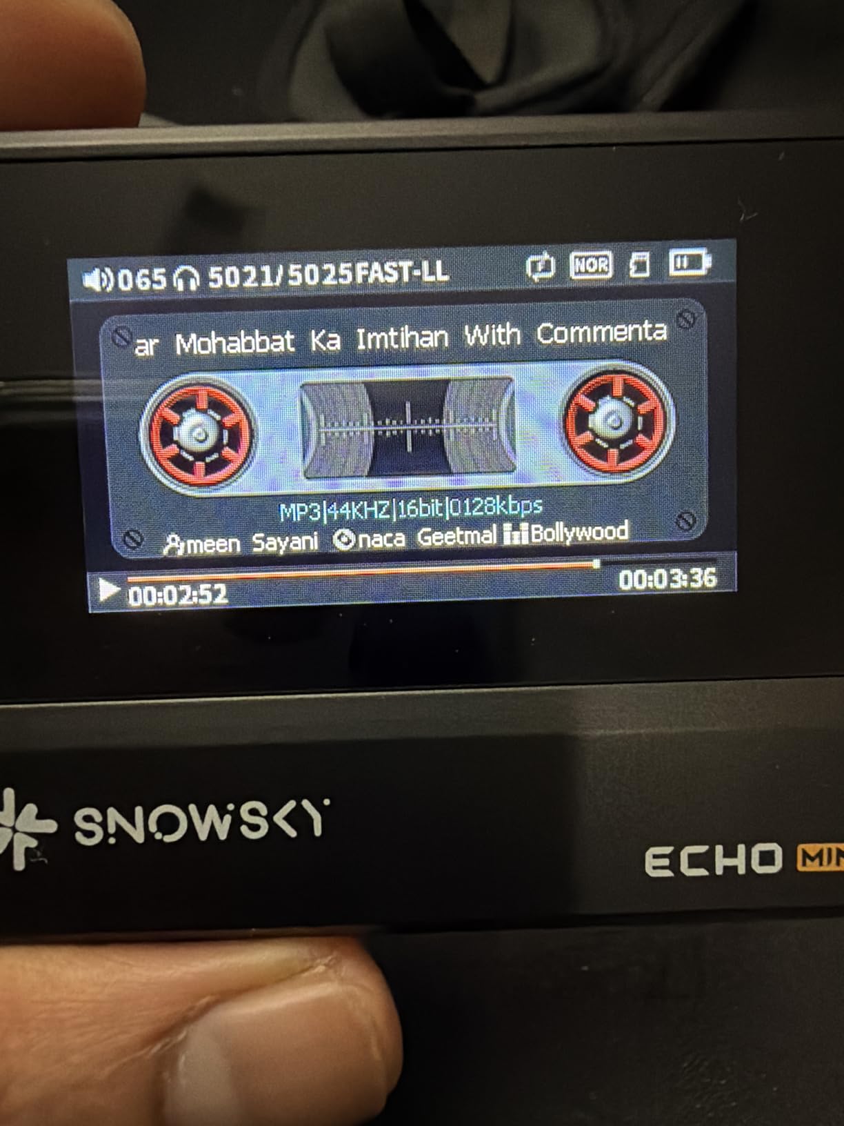 SnowSky/FiiO Echo MINI HiFi Bluetooth MP3 Player, 15Hours Playback, Independent Volume Control with 3.5mm/4.4mm Headphones Outputs (Black) customer photo 1