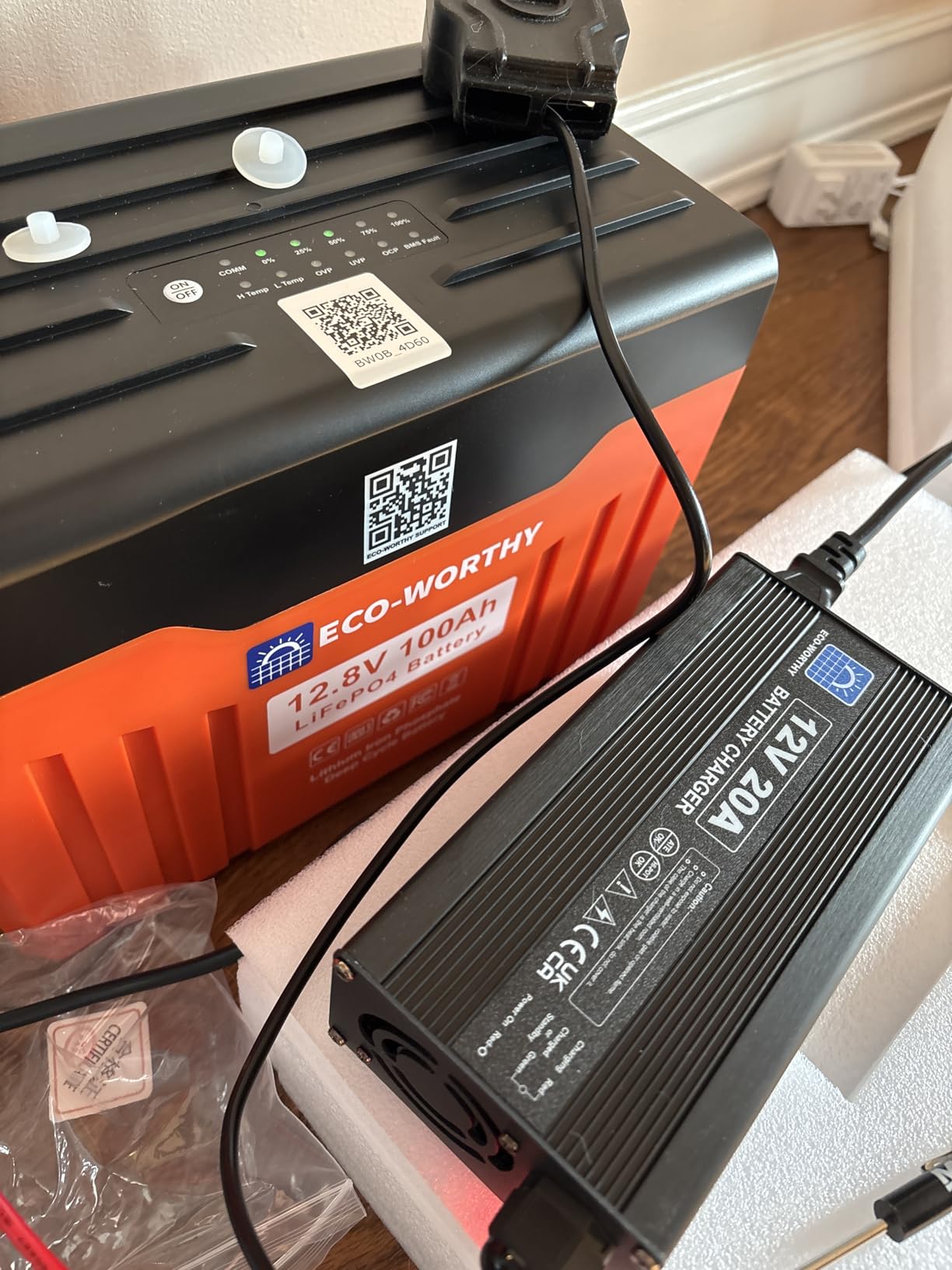 ECO-WORTHY 12V 100AH LiFePO4 Lithium Battery with SOC Display, Upgrade 2.0 with built-in Bluetooth, 100A BMS with Low-Temp Protection, Suitable for RV, Camping, Solar Off-Grid trolling motor customer photo 2