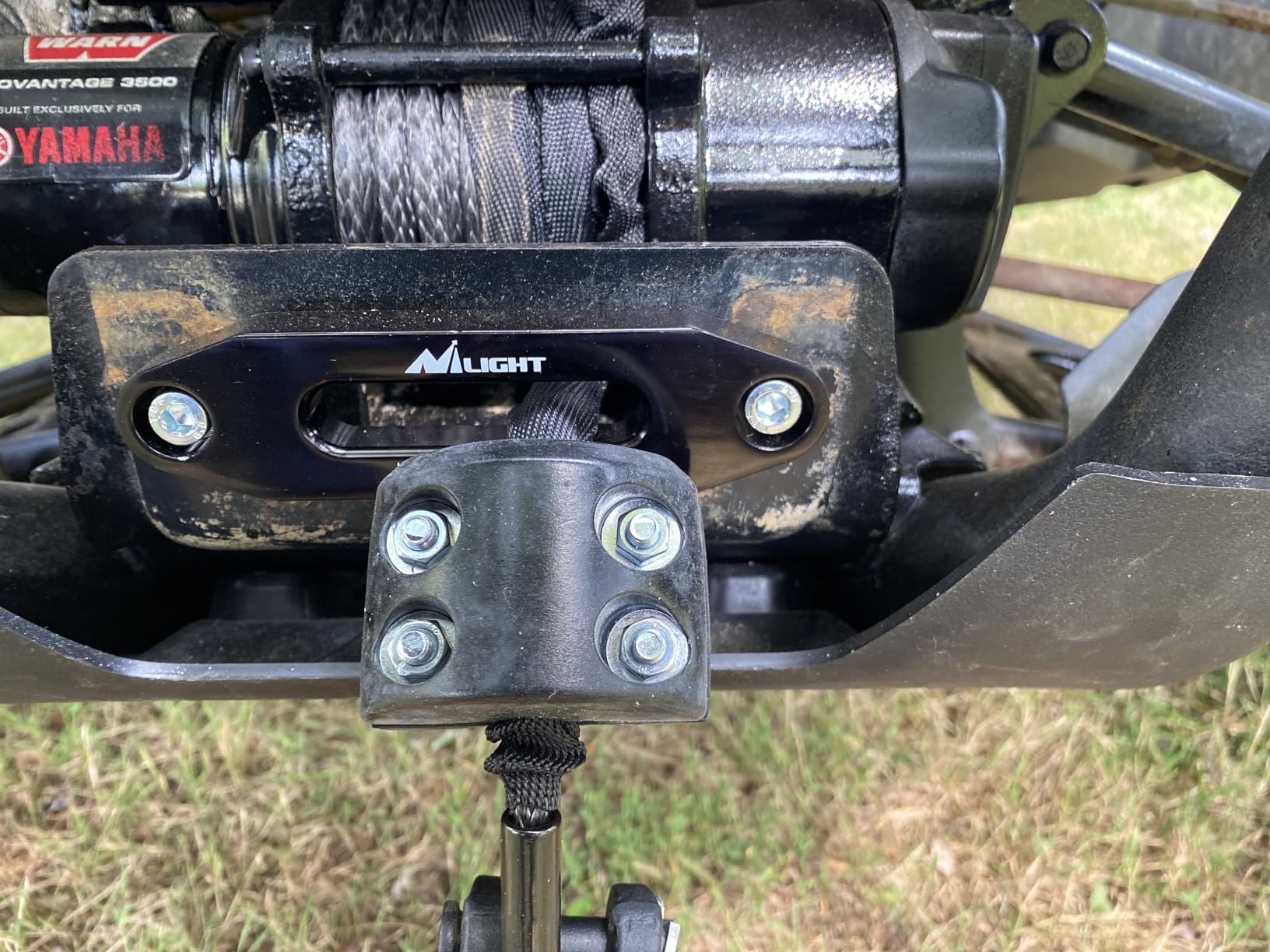 Nilight Winch Fairlead 4-7/8 Inch (124mm) Aluminum Hawse Fairlead Hole Spacing with Mounting Hardware Winch Hawse Fairlead for Synthetic Rope 2000-3500 LBS UTV ATV Winch Accessory Anodized Black customer photo 2