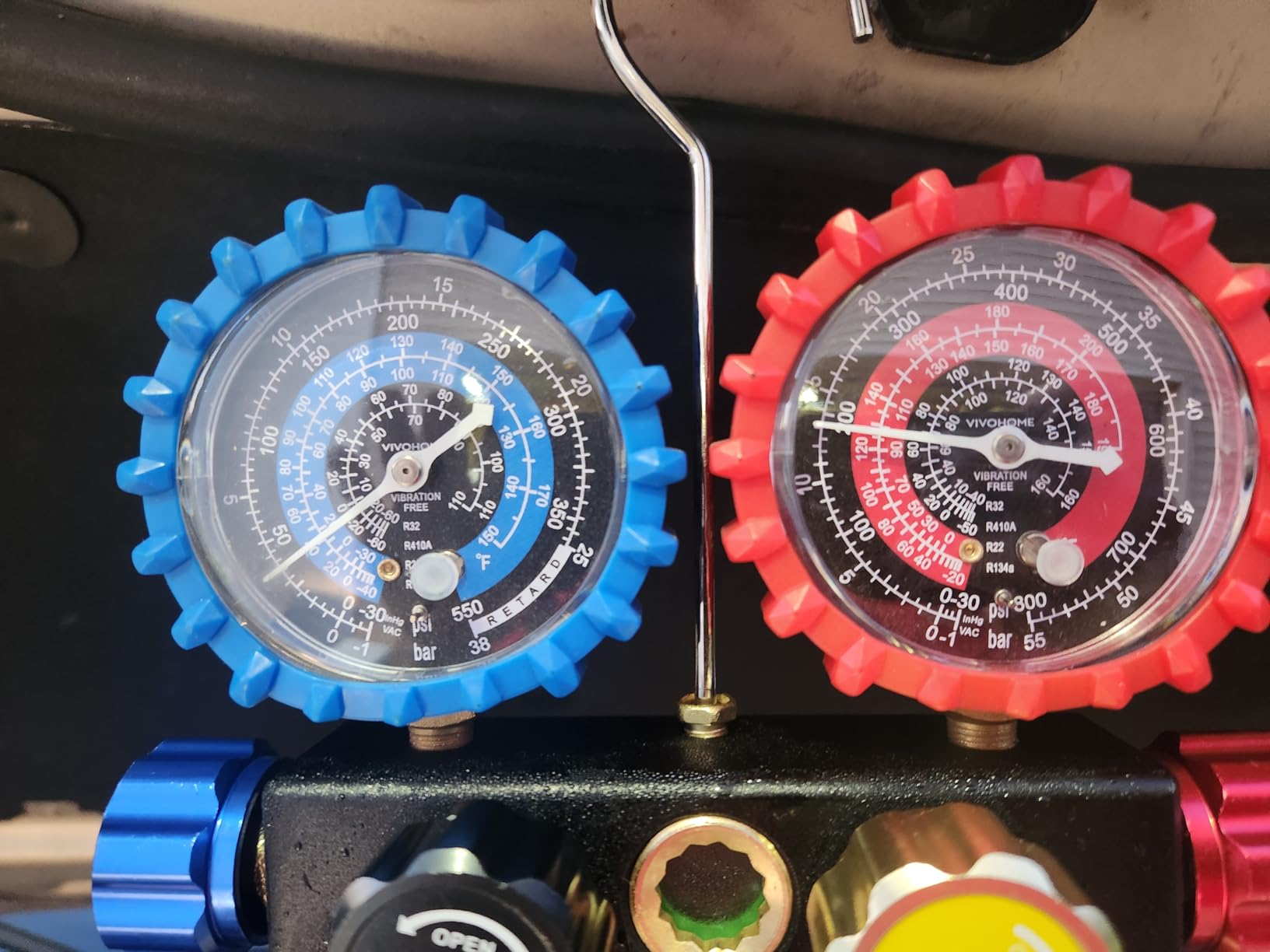 VIVOHOME HVAC Manifold Gauge Set for R134a R410a R22 R32 Refrigerant, 4 Valve Automotive AC Gauges with 5ft Hoses for Car Freon Charging and Evacuation customer photo 1