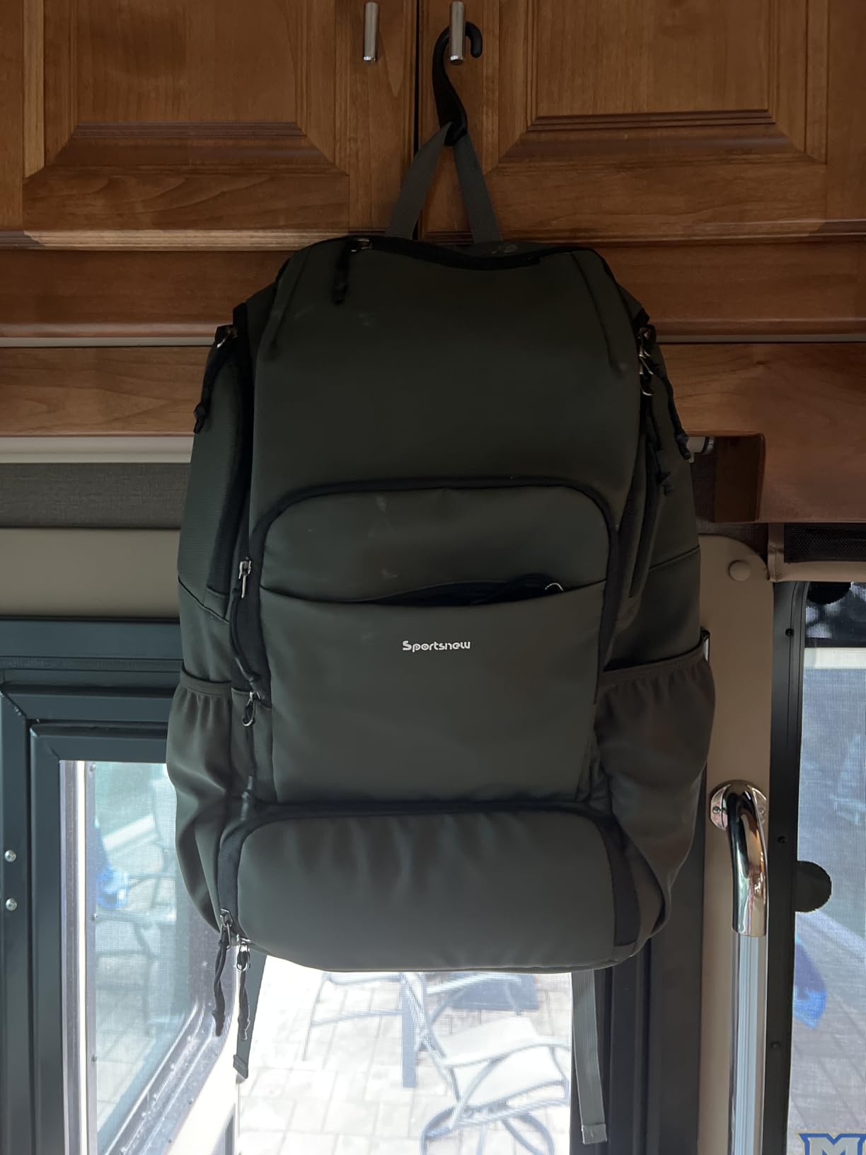 sportsnew Pickleball Bag Large Sports Pickleball Backpack with Shoe Compartment for Men Women, Patent Pending customer photo 1