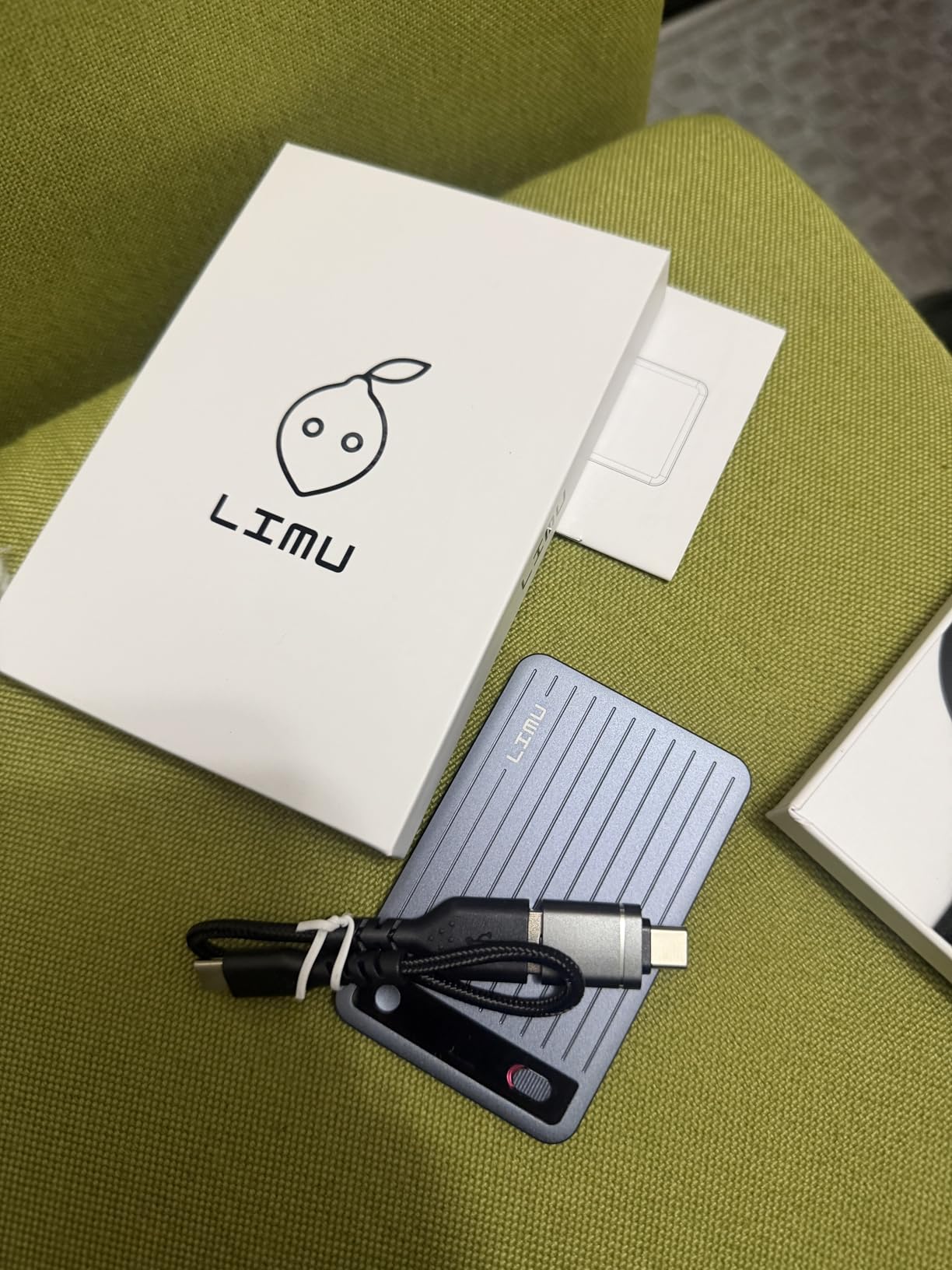 LIMU AI Voice Recorder Pen with App Control - 64GB AI Note Taking Device - ChatGPT 5 Translation, Summaries & Mind Maps (125 Languages), 400 Min/Month, 13h Recording Audio Recorder with Transcription customer photo 2
