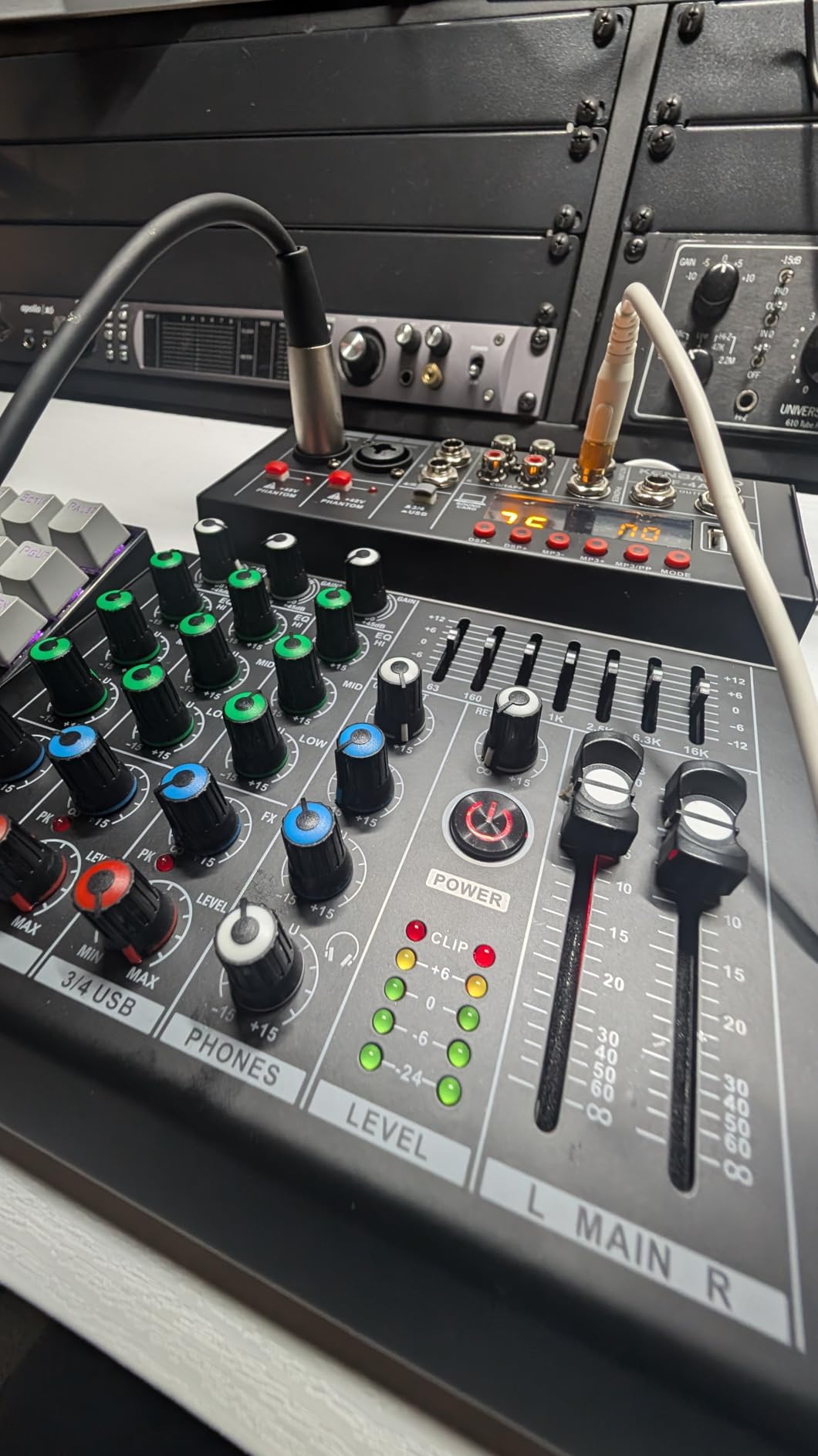 Audio Mixer, Professional DJ Mixer Sound Board 99 DSP Effect, 7-Band EQ, 4 Channel Digital Mixer USB Bluetooth MP3 Input,48V Phantom Power DJ Controller Mixing Console for PC Studio Karaoke customer photo 2