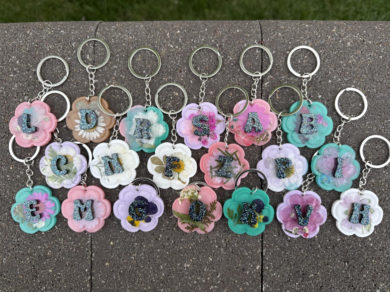 LET'S RESIN Keychain Resin Molds Silicone with Hole, 27 Cavities Flower Alphabet UV Resin Jewelry Pendant Molds kit for Beginner, Letter Epoxy Resin Molds for Keychain Pendant Jewelry Making customer photo 1