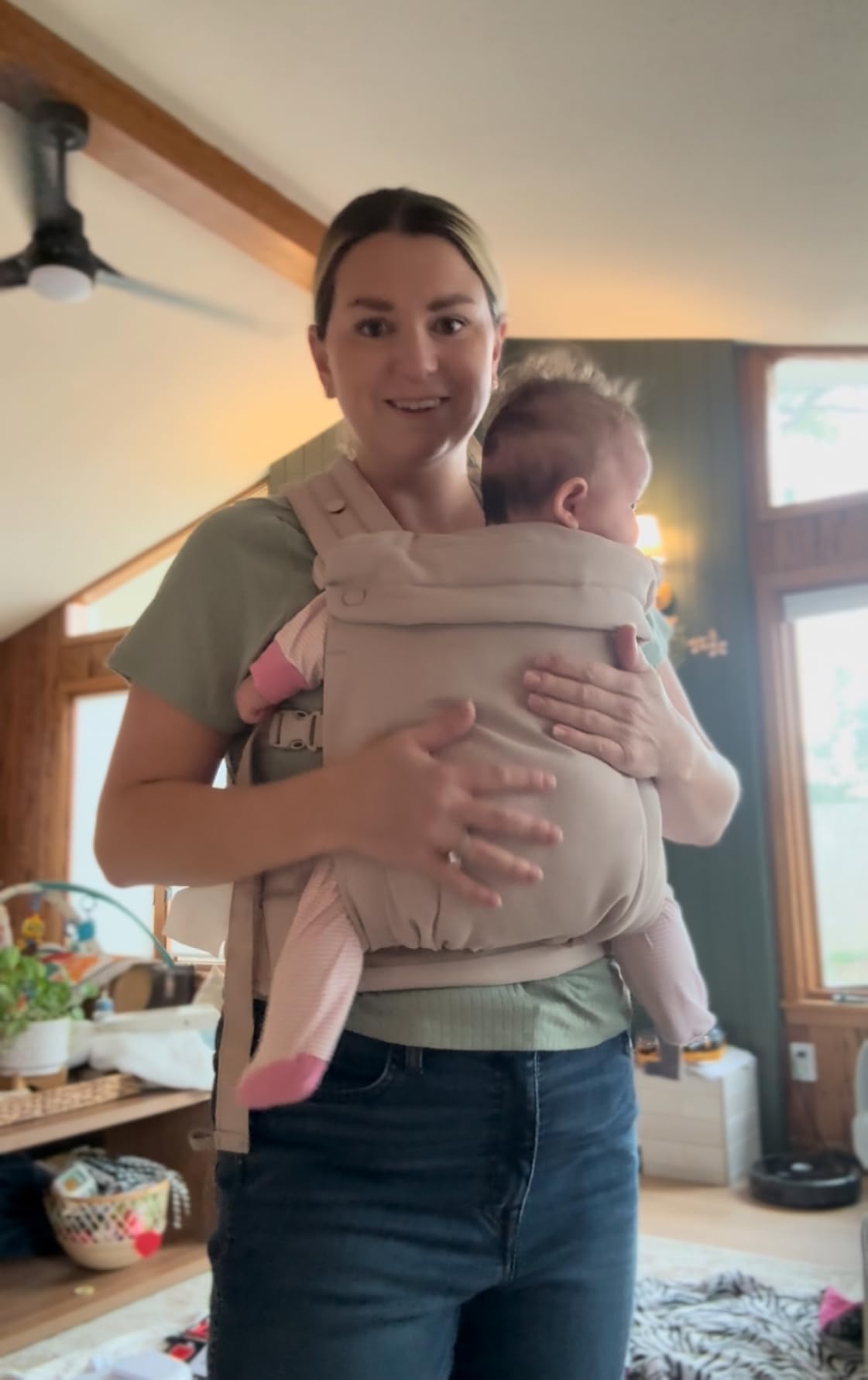 Infantino Honey Blossom Baby Carrier, Ergonomic Infant to Toddler Carrier, Hip Healthy M Position Support, Adjustable Sliding Seat, Padded Cross-Back Straps, 7-40 lbs, Toasted Almond customer photo 1
