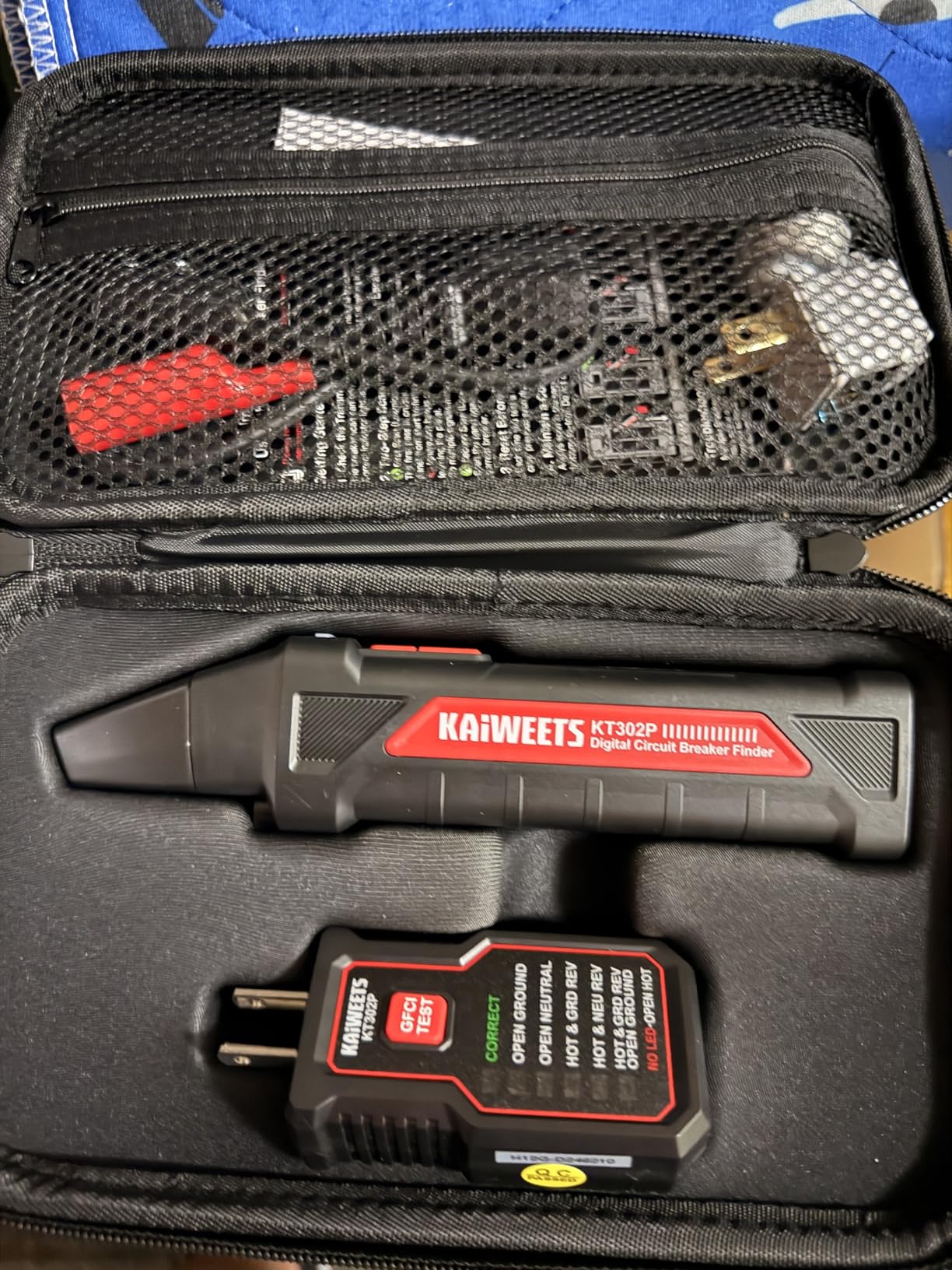KAIWEETS Circuit Breaker Finder Tool Kit, GFCI Outlet Tester with Dual-Sided LED Indicators, Electrical Circuit Tracer Tool with Flashlight, Includes Carrying Case and Adapters- KT302P customer photo 1