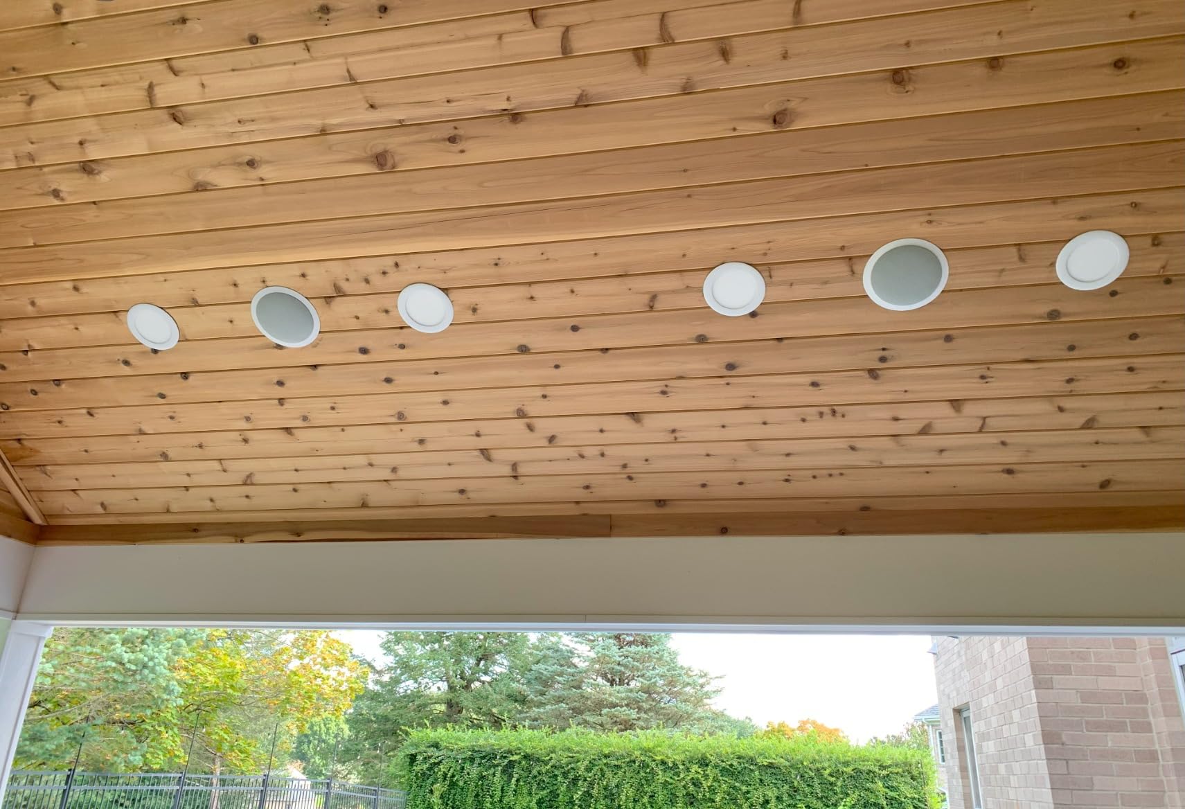 Polk Audio RC60i 2-Way Premium in-Ceiling 6.5 Speakers, Round Indoor Speakers, Perfect for Damp and Humid Indoor Placement - Bath, Kitchen, Covered Porches (White, Paintable Grille), 1 Pair customer photo 1