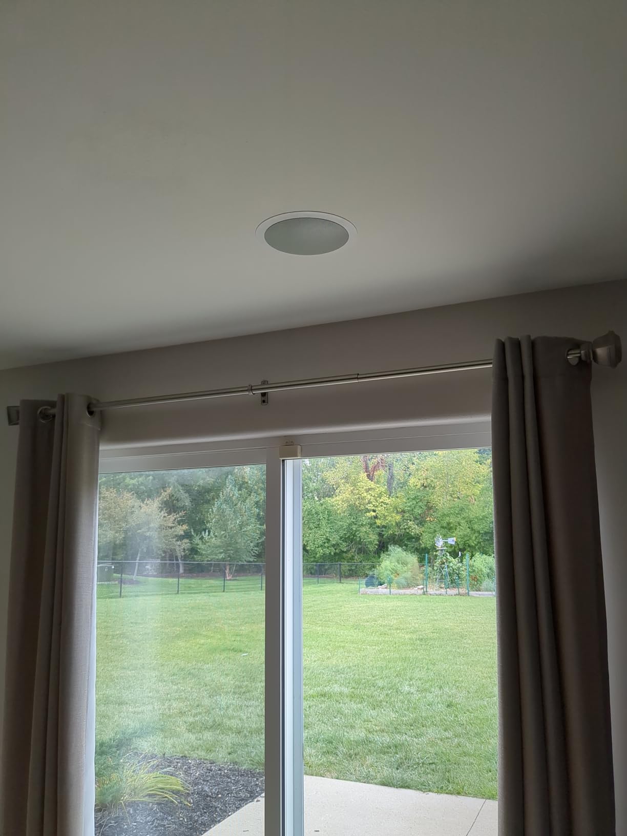 Polk Audio RC60i 2-Way Premium in-Ceiling 6.5 Speakers, Round Indoor Speakers, Perfect for Damp and Humid Indoor Placement - Bath, Kitchen, Covered Porches (White, Paintable Grille), 1 Pair customer photo 2