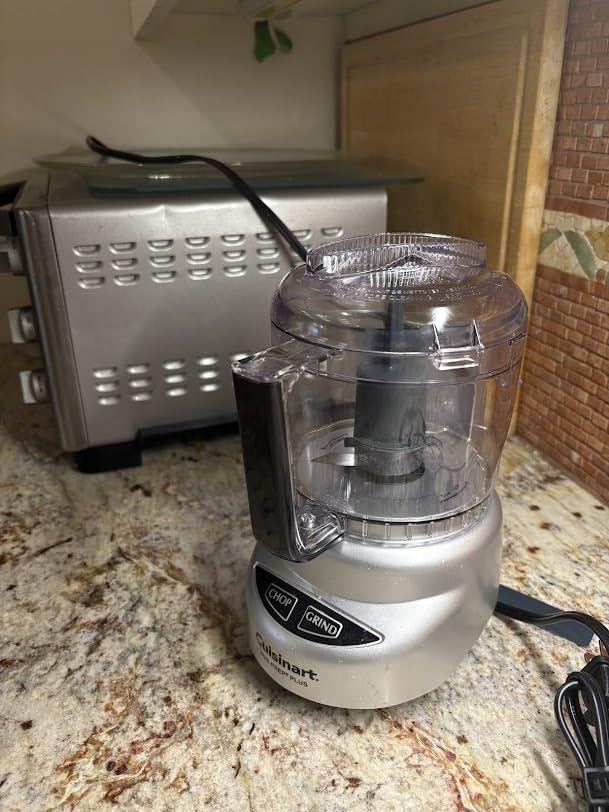 Cuisinart Mini-Prep Plus Food Processor, 3 Cup Mini Food Processor to Chop Herbs, Vegetables, and Hard Cheese, 3 Cup Work Bowl, Reversible Stainless Steel Blade, DLC-2ABC, Brushed Chrome customer photo 1