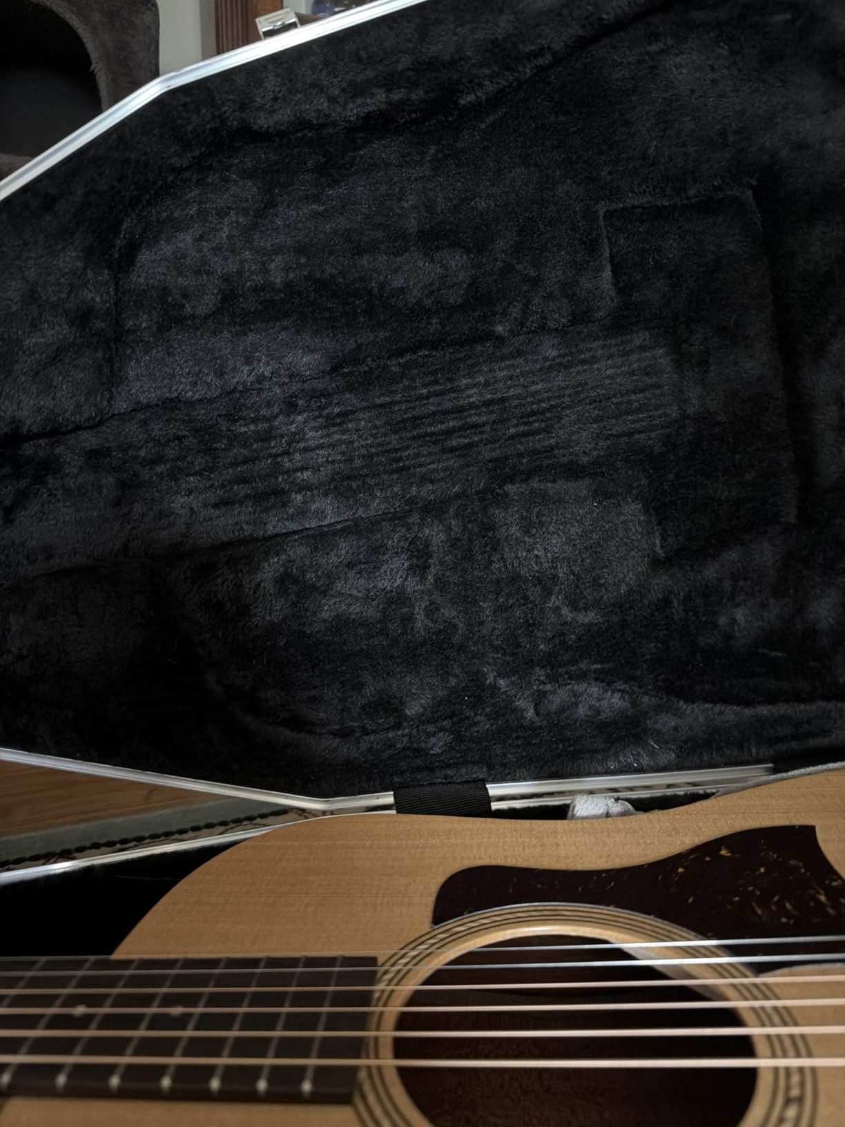 Gator Cases Legacy Series Lightweight Deluxe ABS Molded Case for Dreadnought Style Acoustic Guitars (GC-DREAD) customer photo 2
