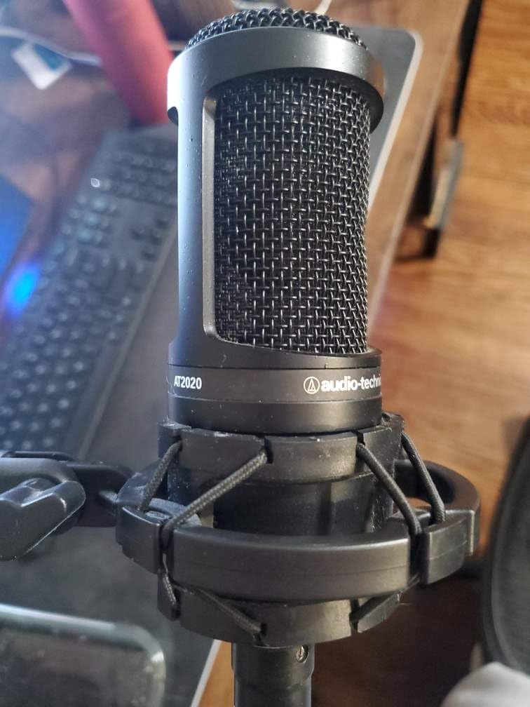 Audio-Technica AT2020 Cardioid Condenser Studio XLR Microphone, Ideal for Project/Home Studio Applications, Black customer photo 2