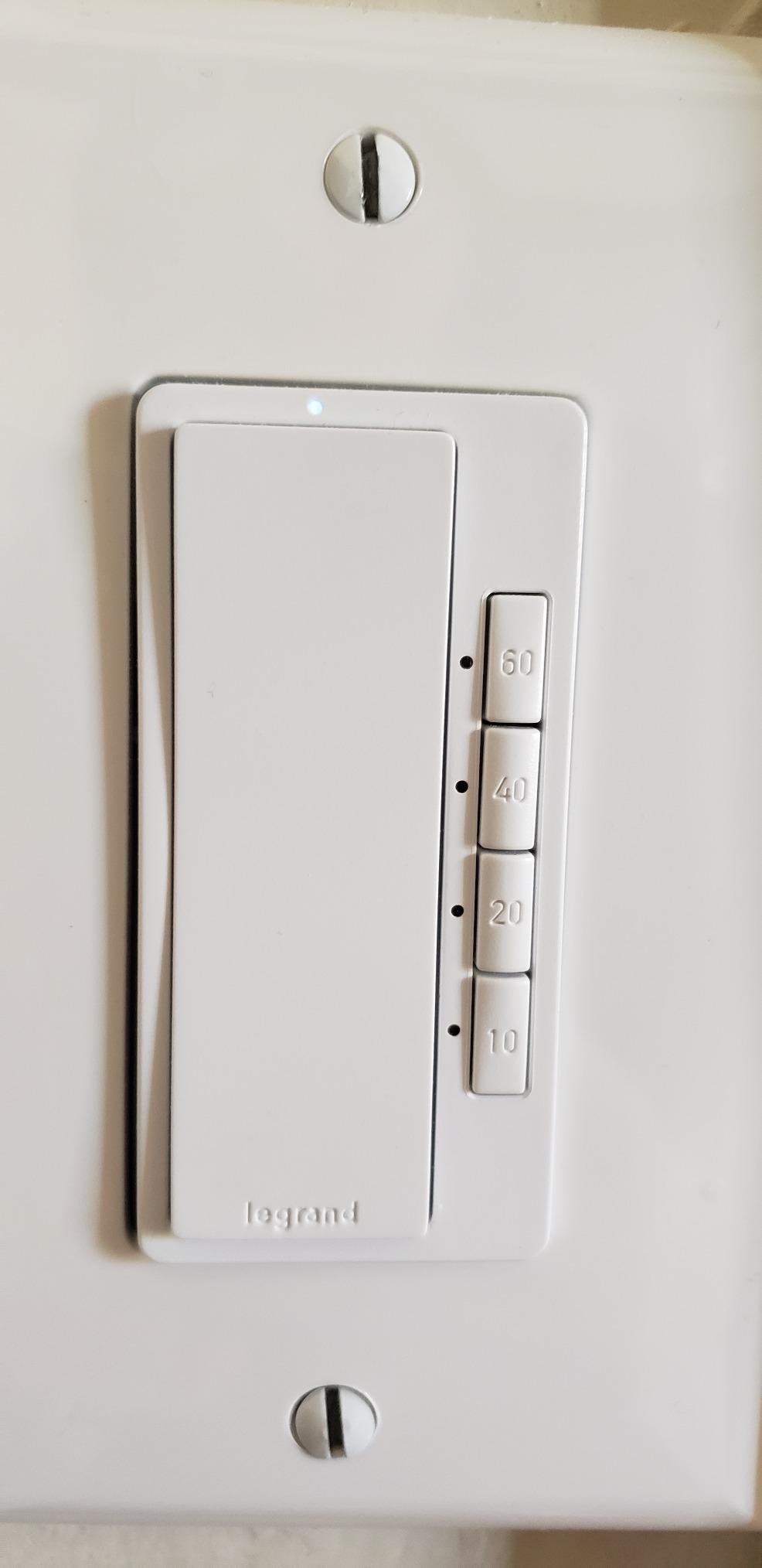 Broan-Nutone L400 High Capacity Ventilator Fan, Commercial Exhaust Fan, 2.3 Sones, 434 CFM, White customer photo 1
