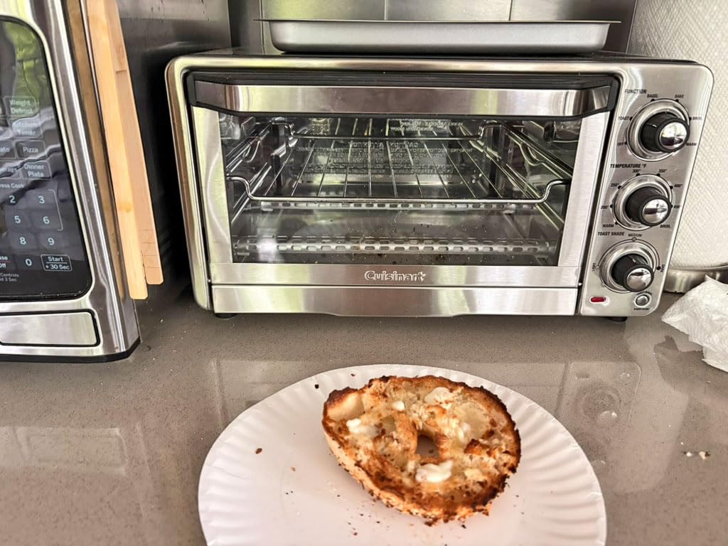 Cuisinart Custom Classic Toaster Oven Broiler, 1800 Watt Countertop Toaster Oven to Bake, Broil, and Toast, Non-Stick Interior, Consistent Toast Control, Brushed Stainless Steel/Black, TOB-40N customer photo 1