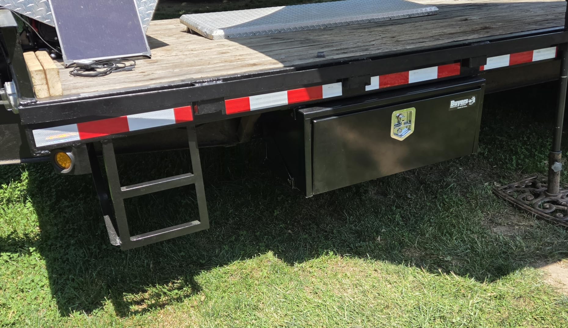 Buyers Products 1702305 Black Steel Underbody Truck Tool Box - 18 x 18 x 36 Inch - Truck Bed & Underbelly RV Storage Box, Locking T-Latch, Weather-Resistant, Heavy-Duty Flatbed Job Box, Made in USA customer photo 1